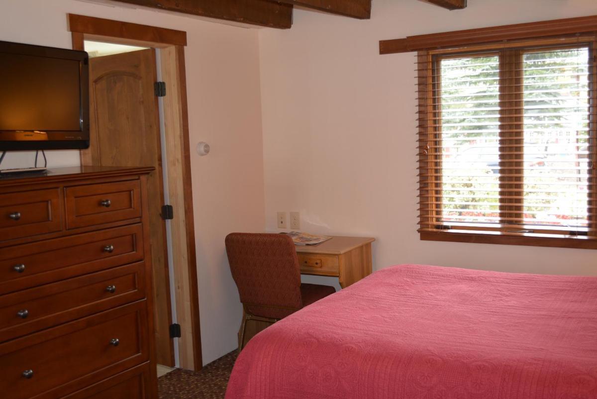 Economy Quadruple Room