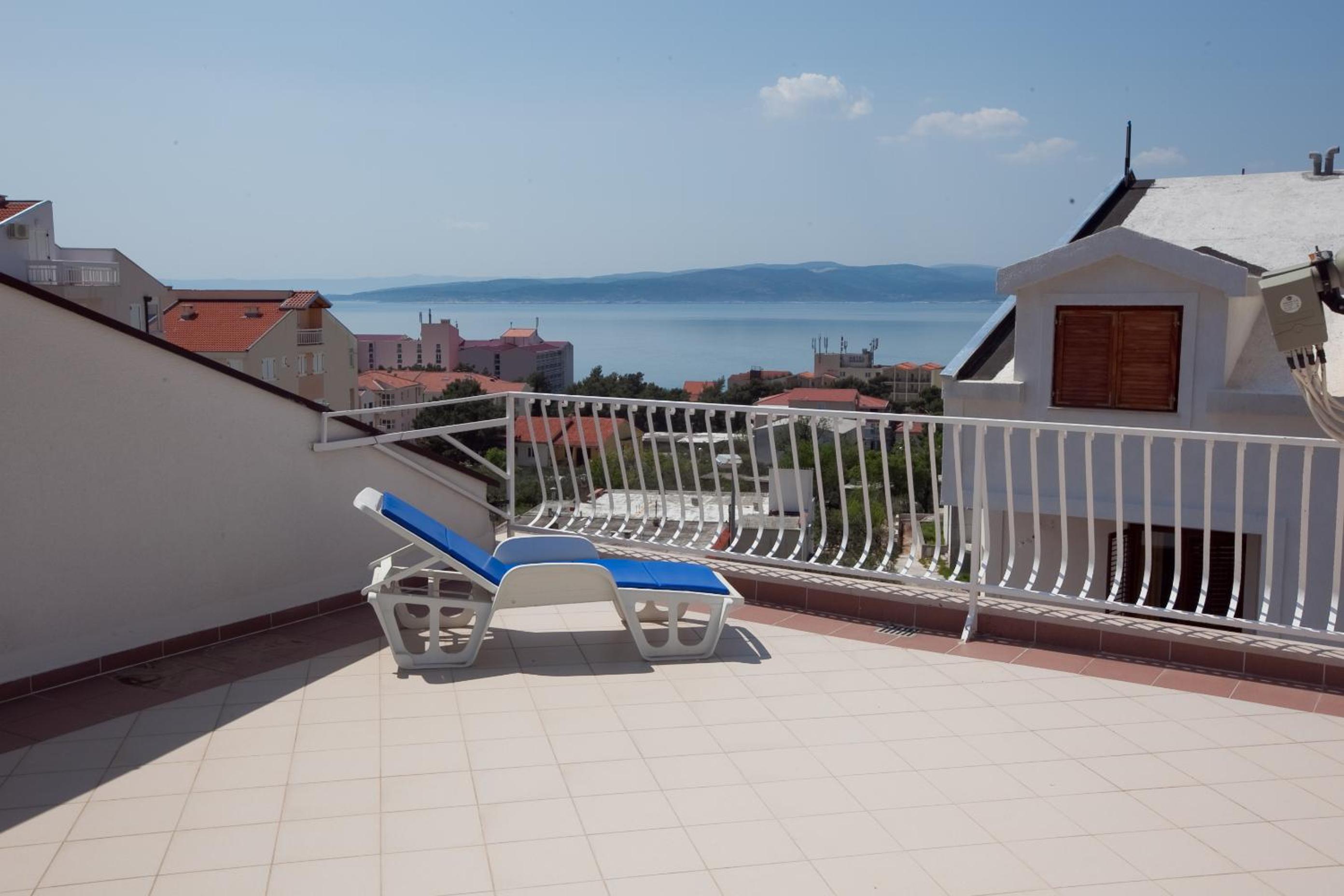One-Bedroom Apartment with Terrace and Sea View (2 Adults) photo 3