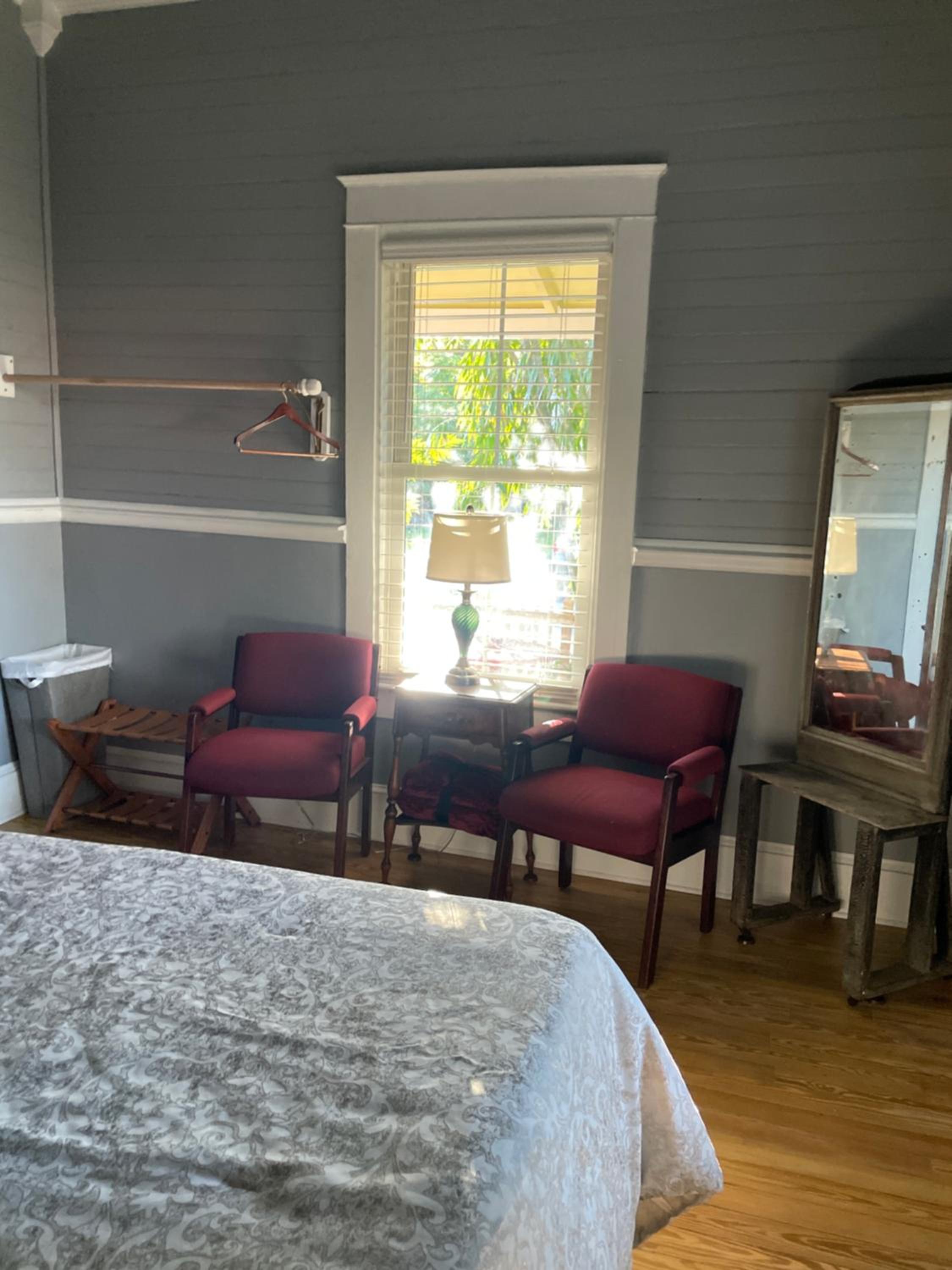 Queen Room - Photo 8