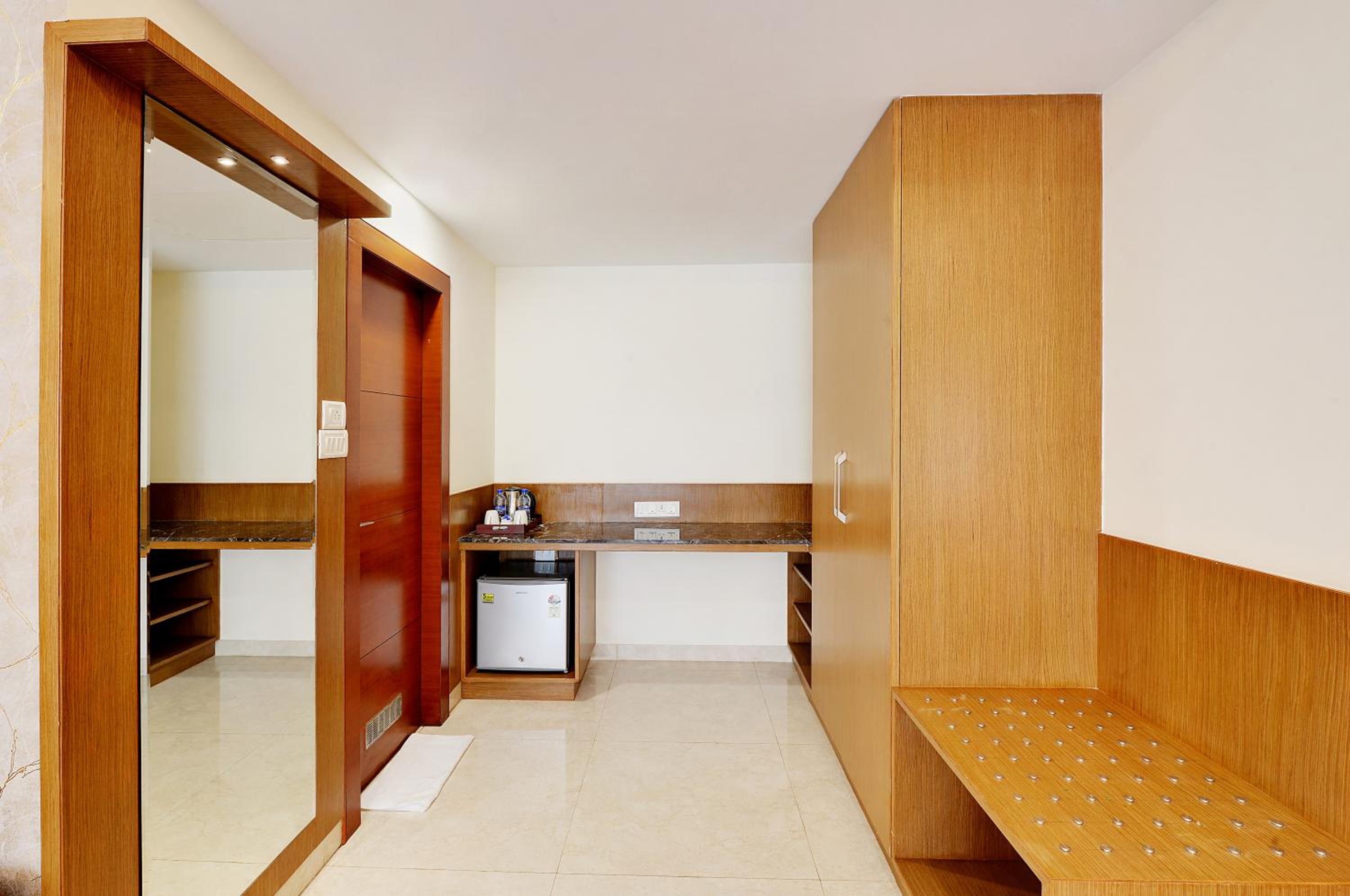 Suite - Photo 9