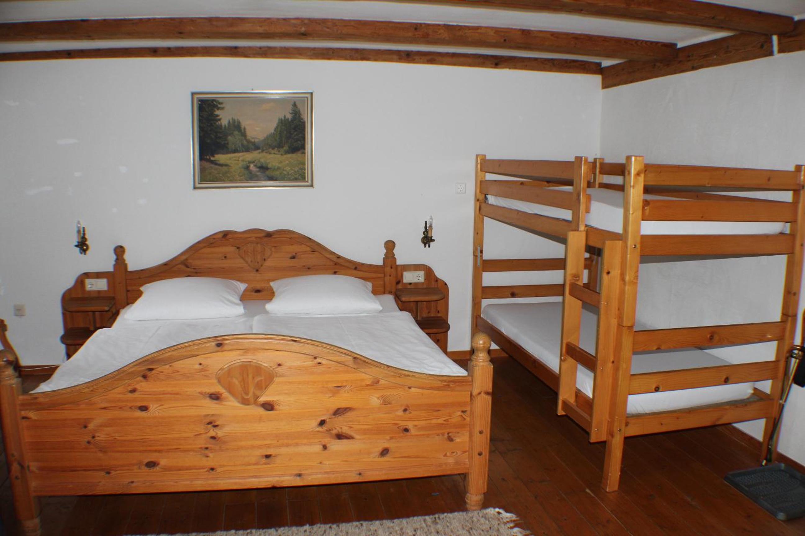 Family Room - Photo 2