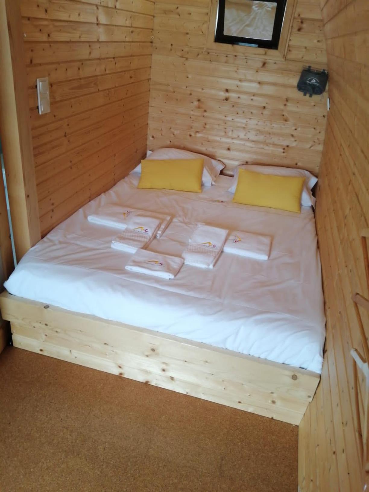 Double Room with Private Bathroom - Photo 1