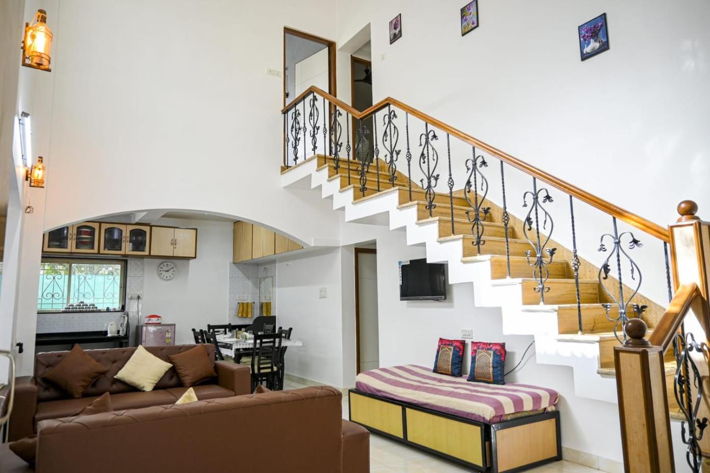 Villa photo 1
