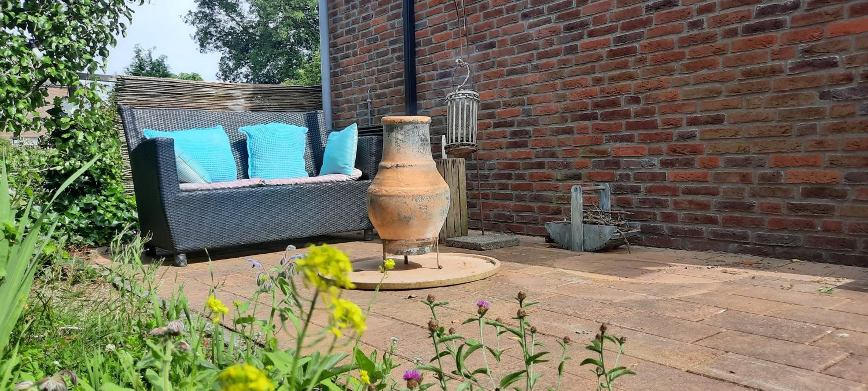 Apartment with Terrace - Photo 11