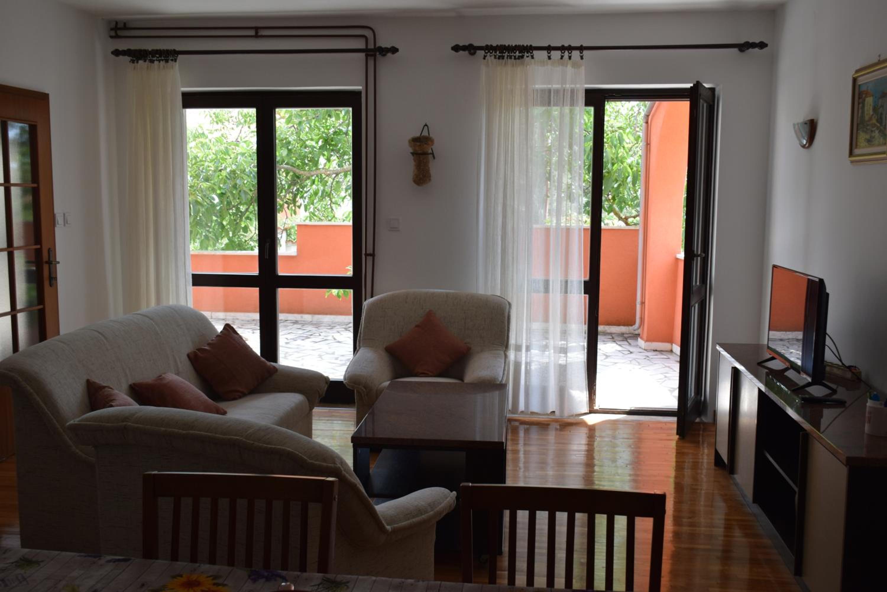 Four-Bedroom House photo 1