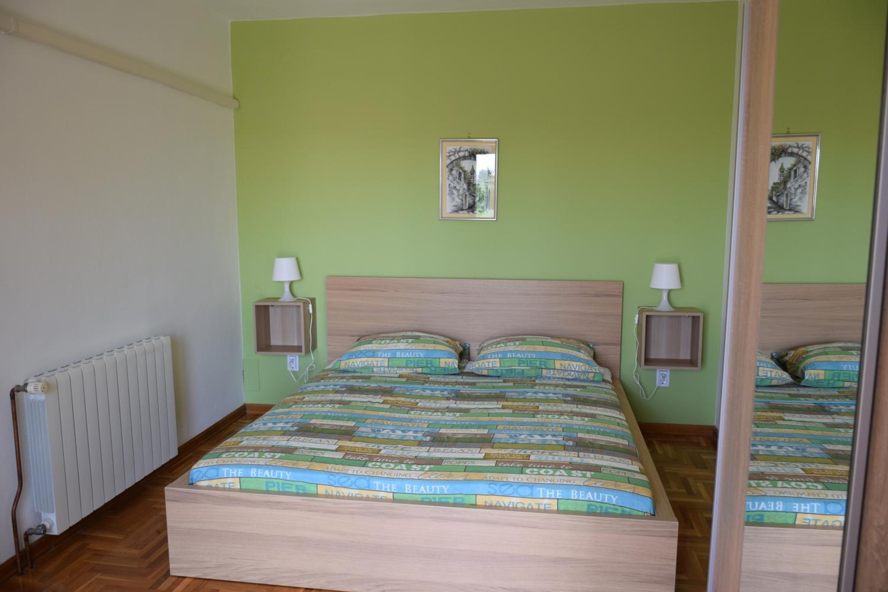 Four-Bedroom House photo 2