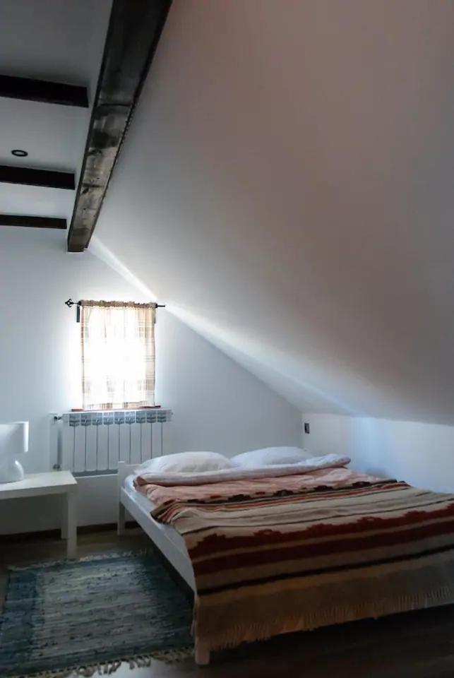 Four-Bedroom House photo 3