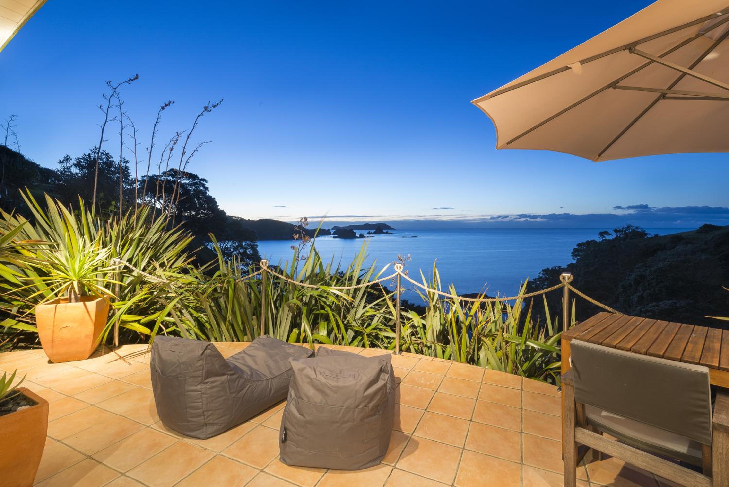 Studio Apartment with Sea View photo 3