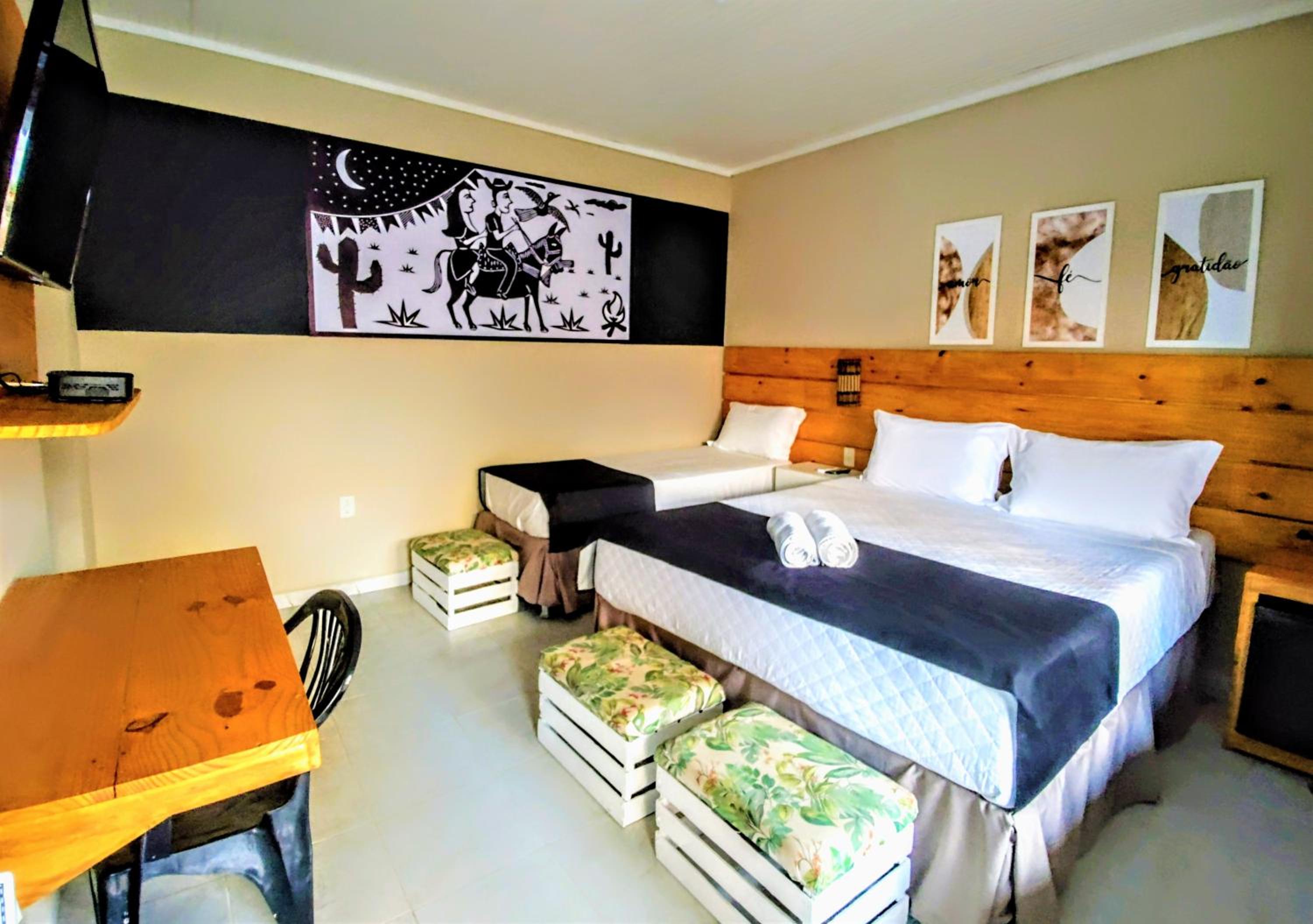 Standard Suite - Photo 12