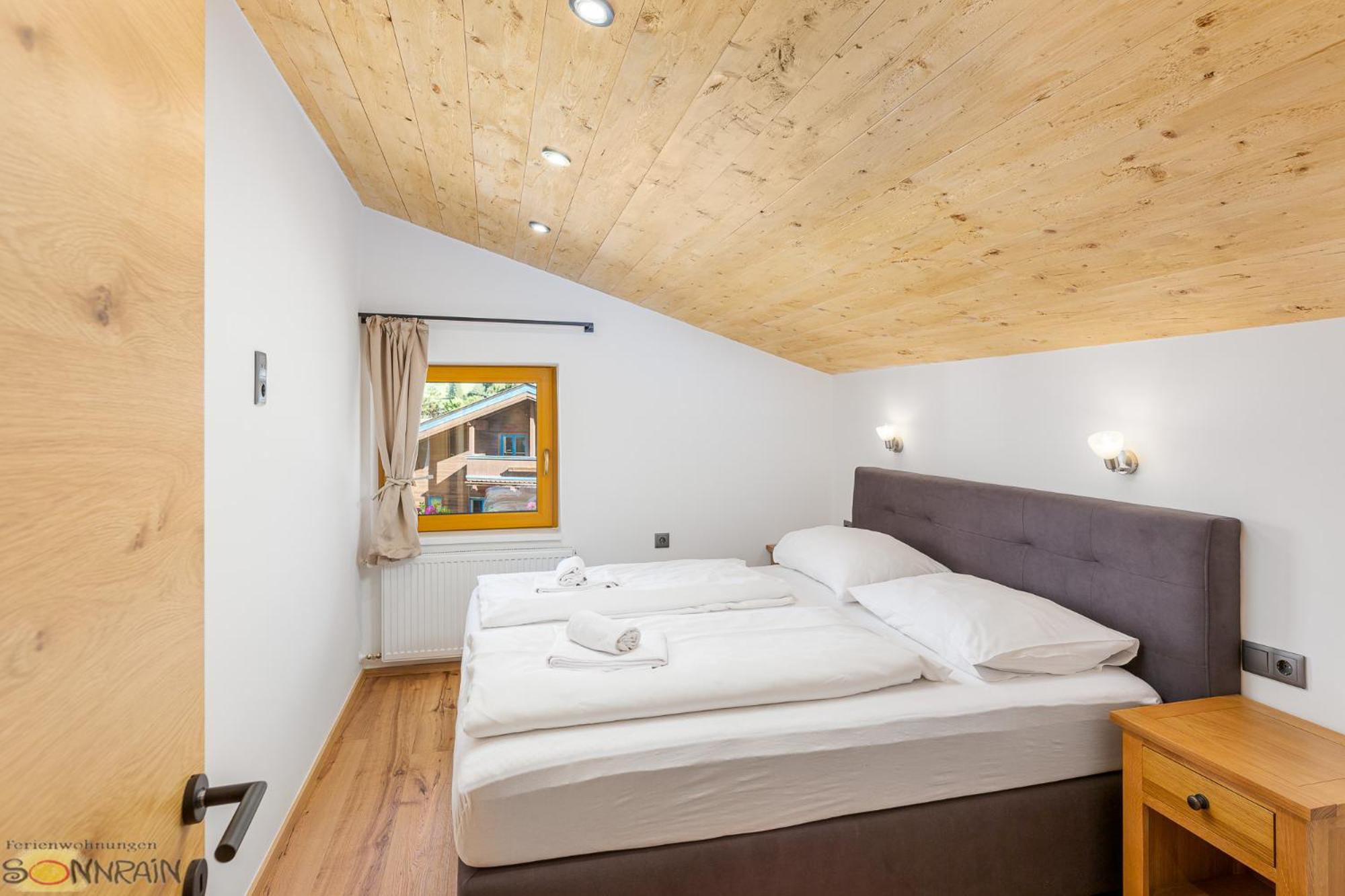Three-Bedroom Apartment - Photo 11