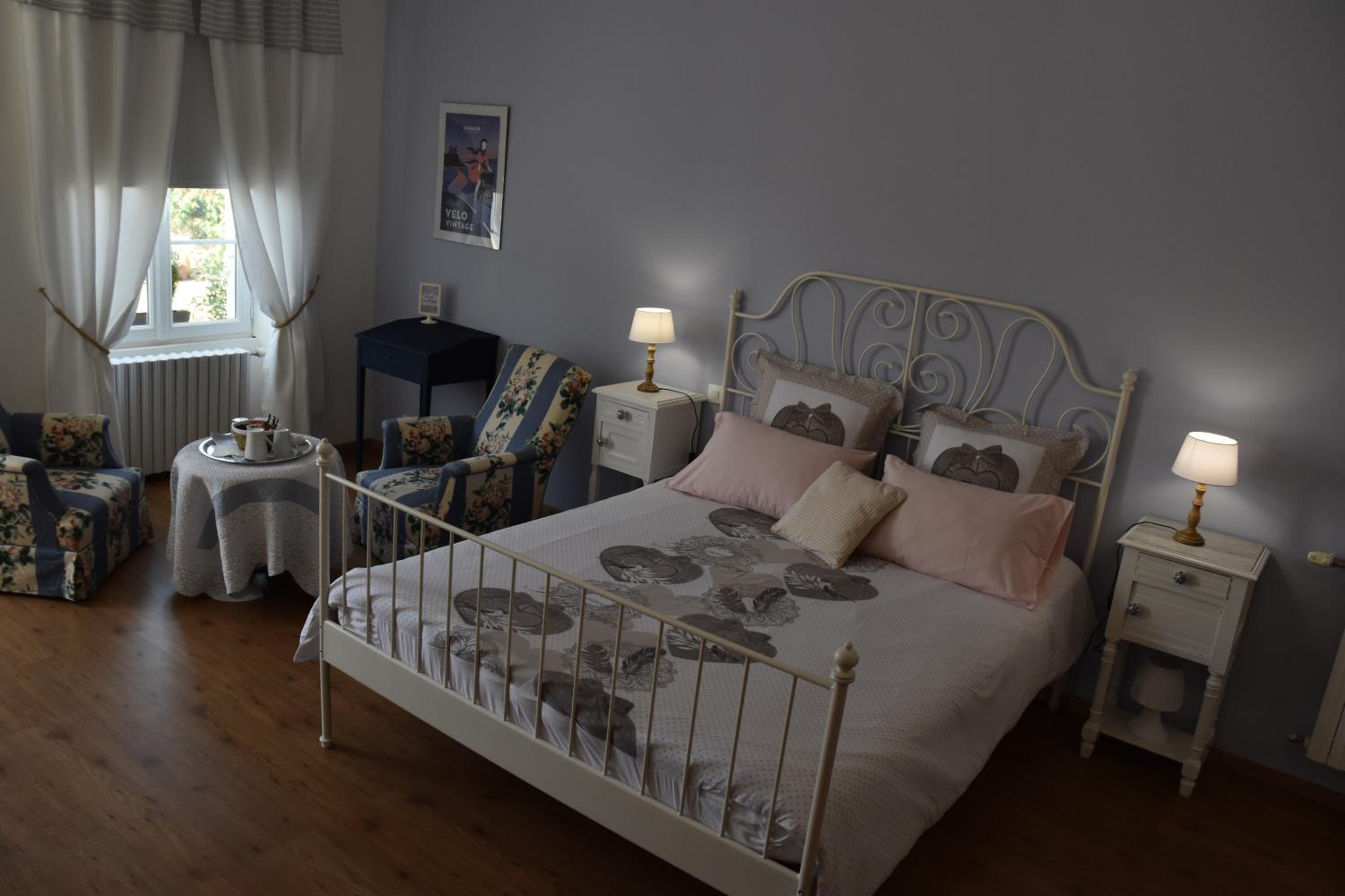 Large Double Room - Photo 1