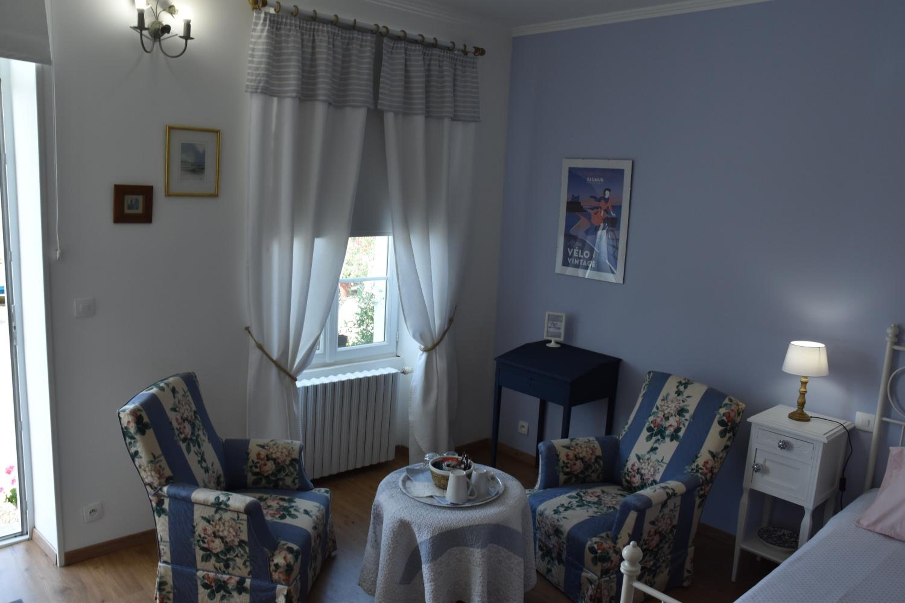 Large Double Room - Photo 13