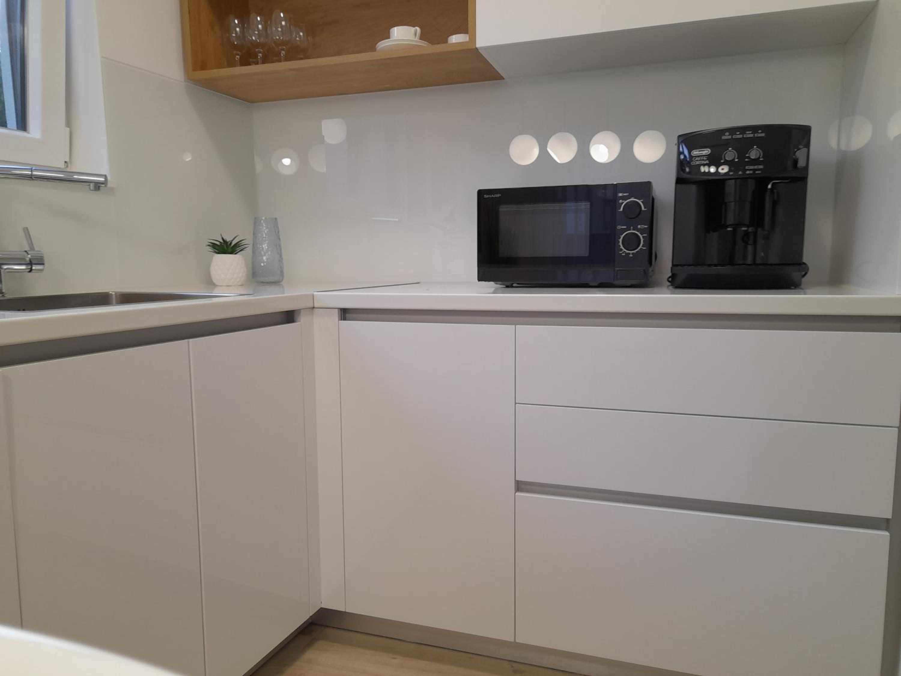 One-Bedroom Apartment - Photo 18