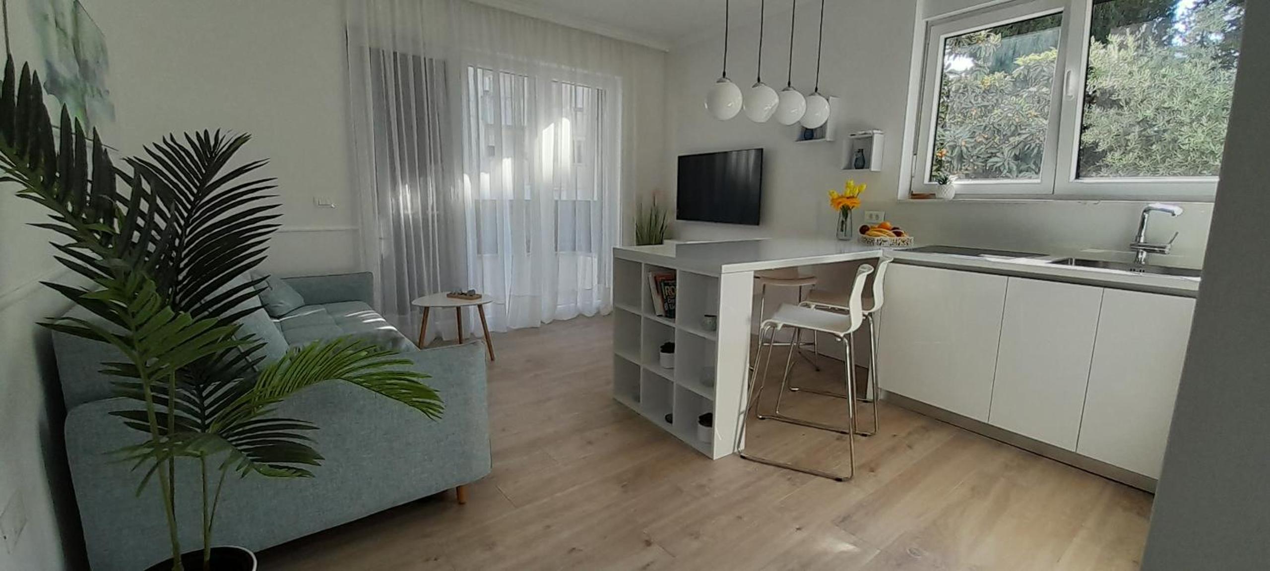 One-Bedroom Apartment - Photo 17