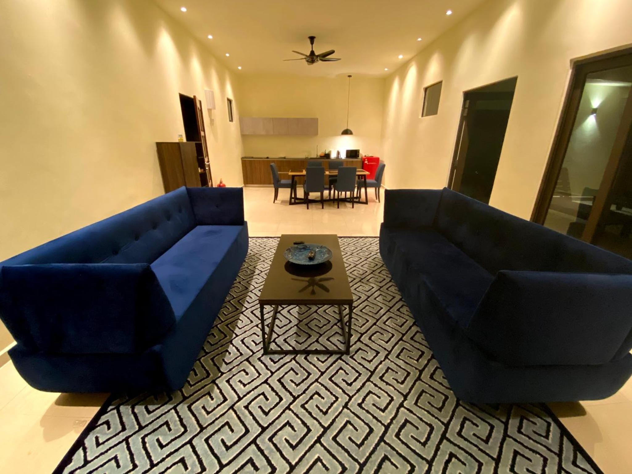 Three-Bedroom House photo 3