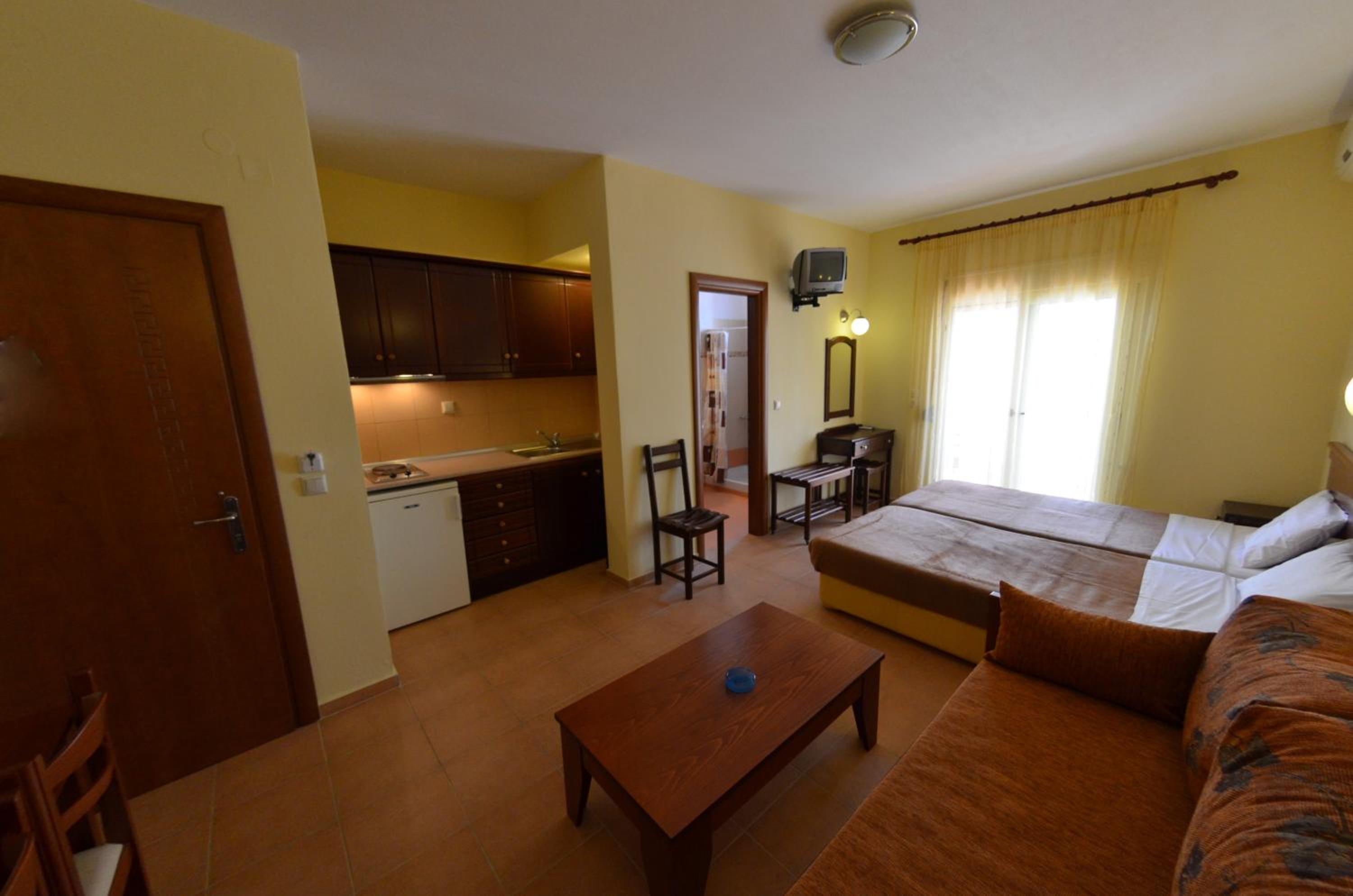 Triple Room with Balcony photo 3