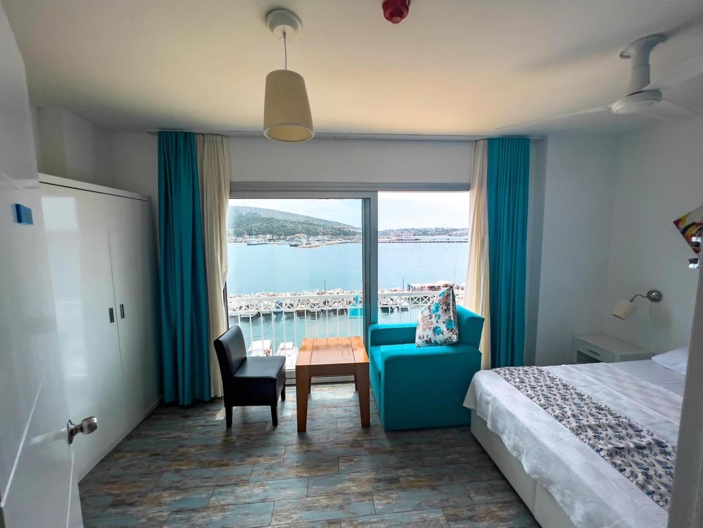 King Room with Sea View - Photo 18
