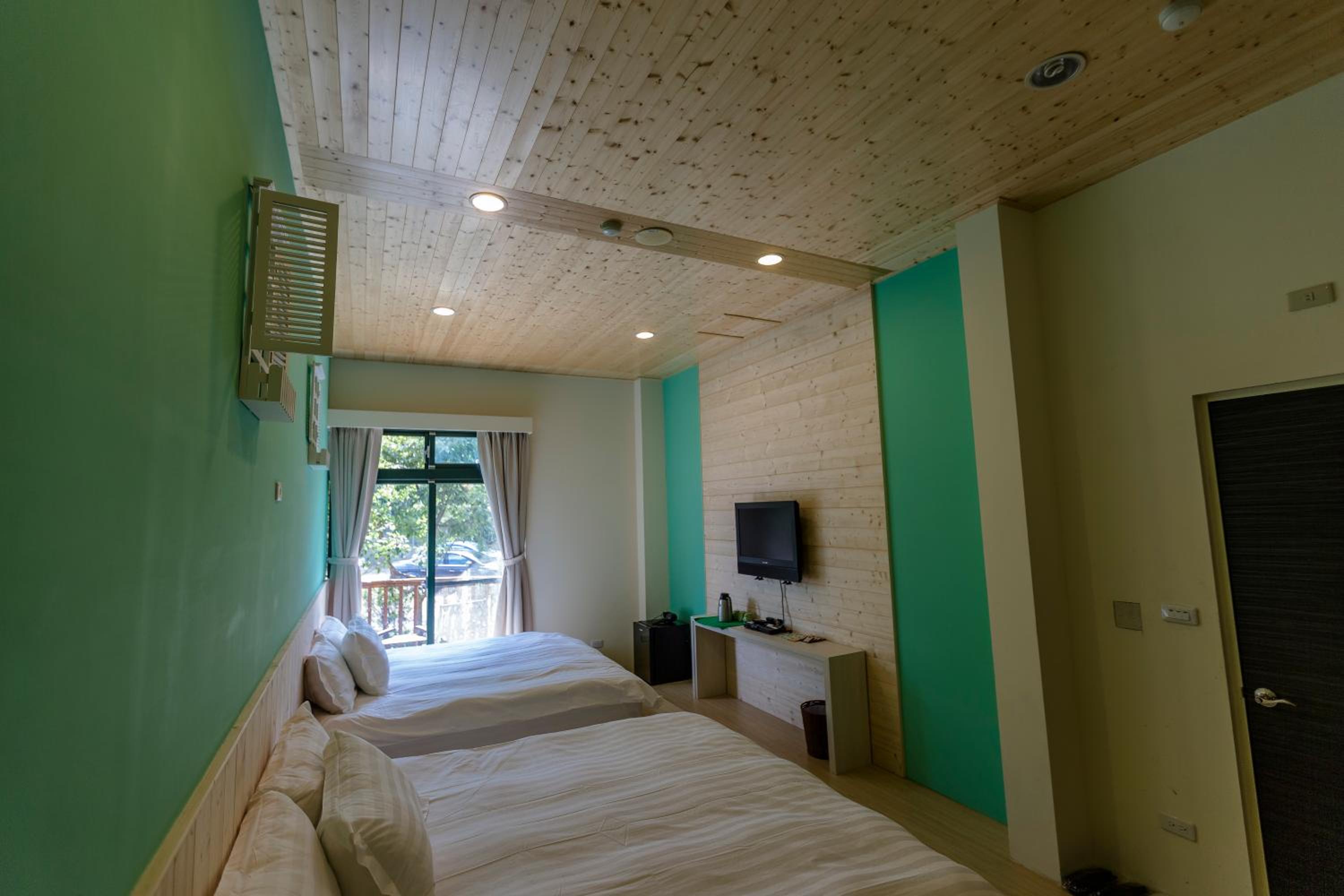 Classic Quadruple Room photo 2