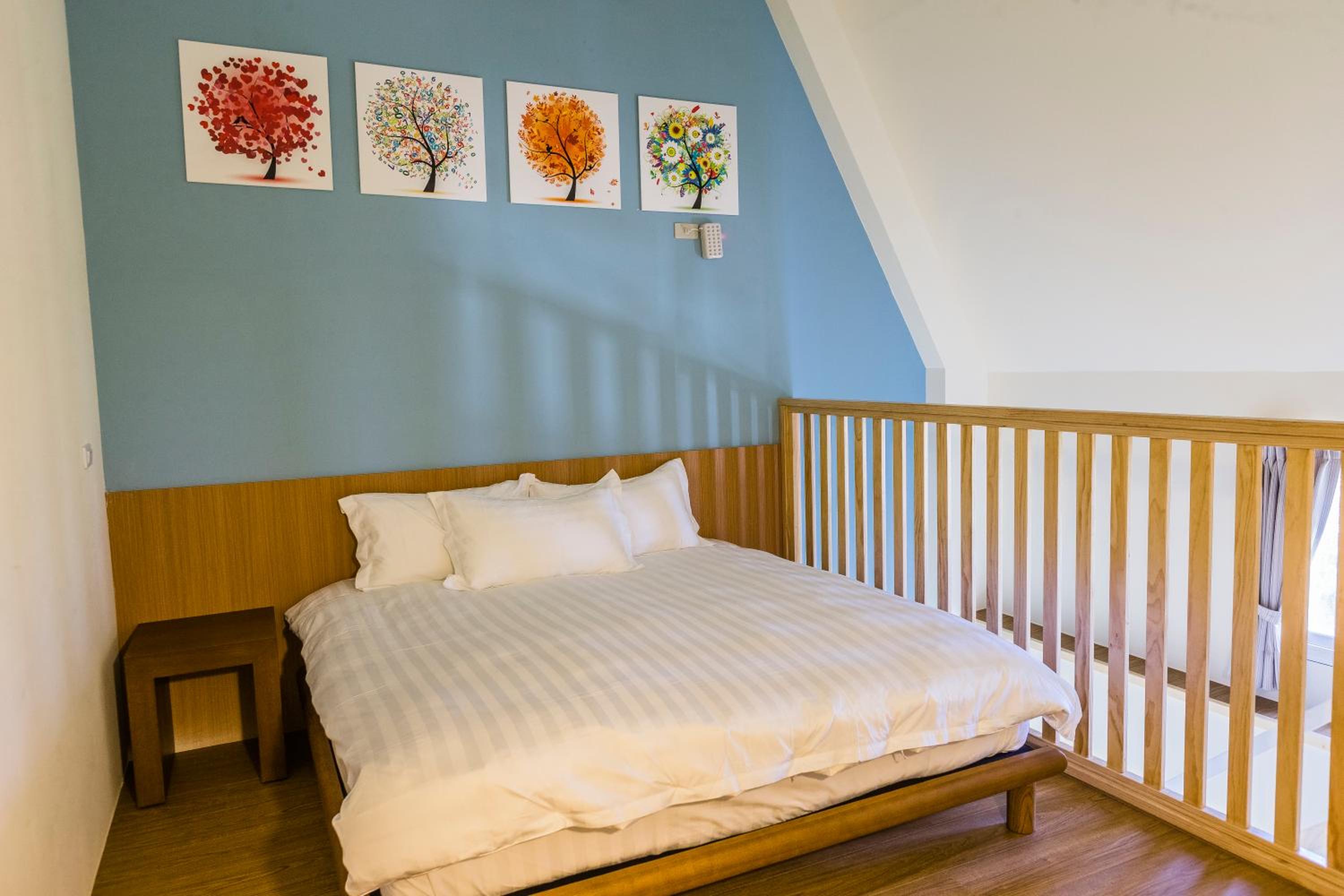 Deluxe Double Room with Balcony photo 2