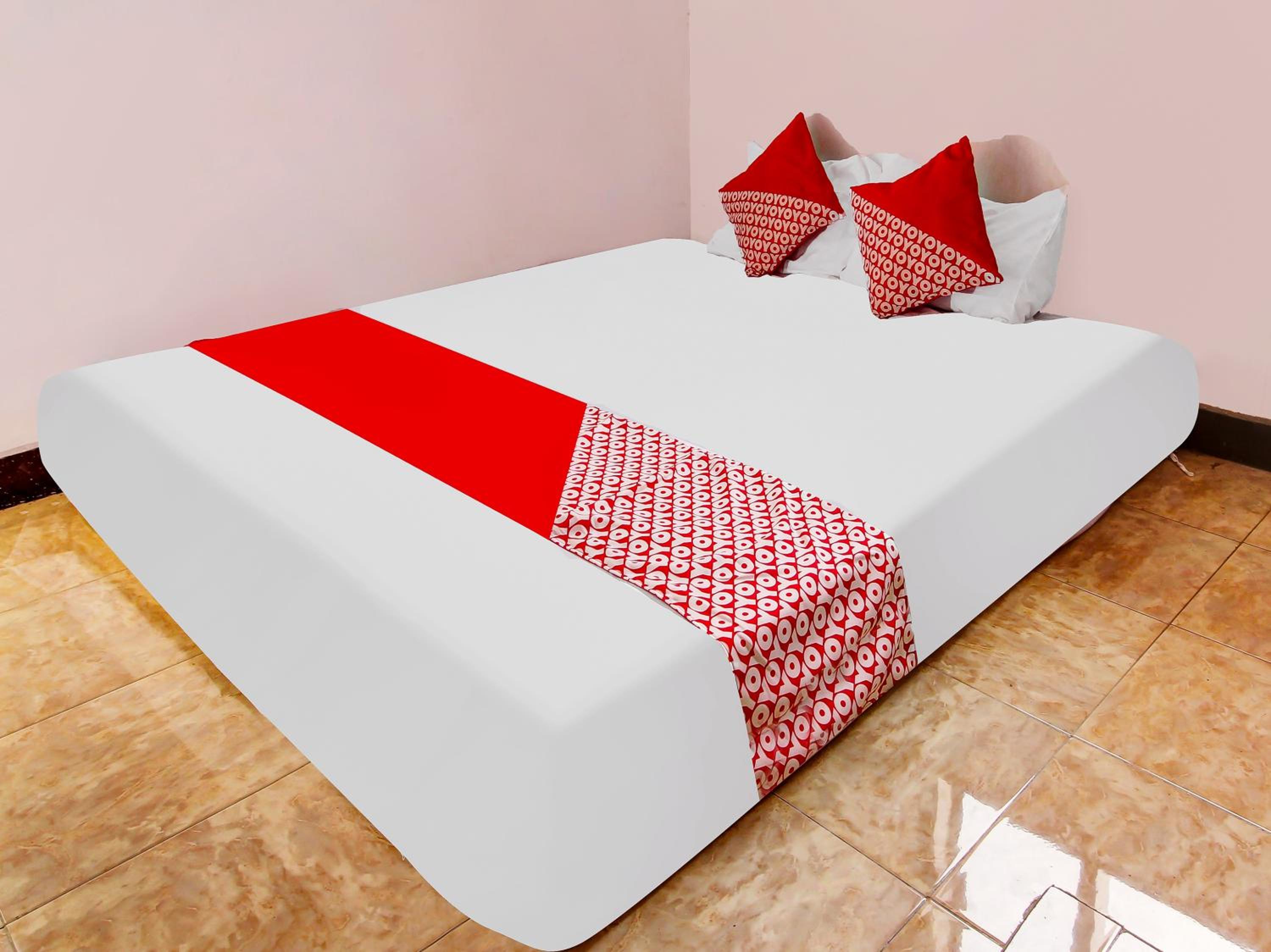 Budget Double Room - Photo 4