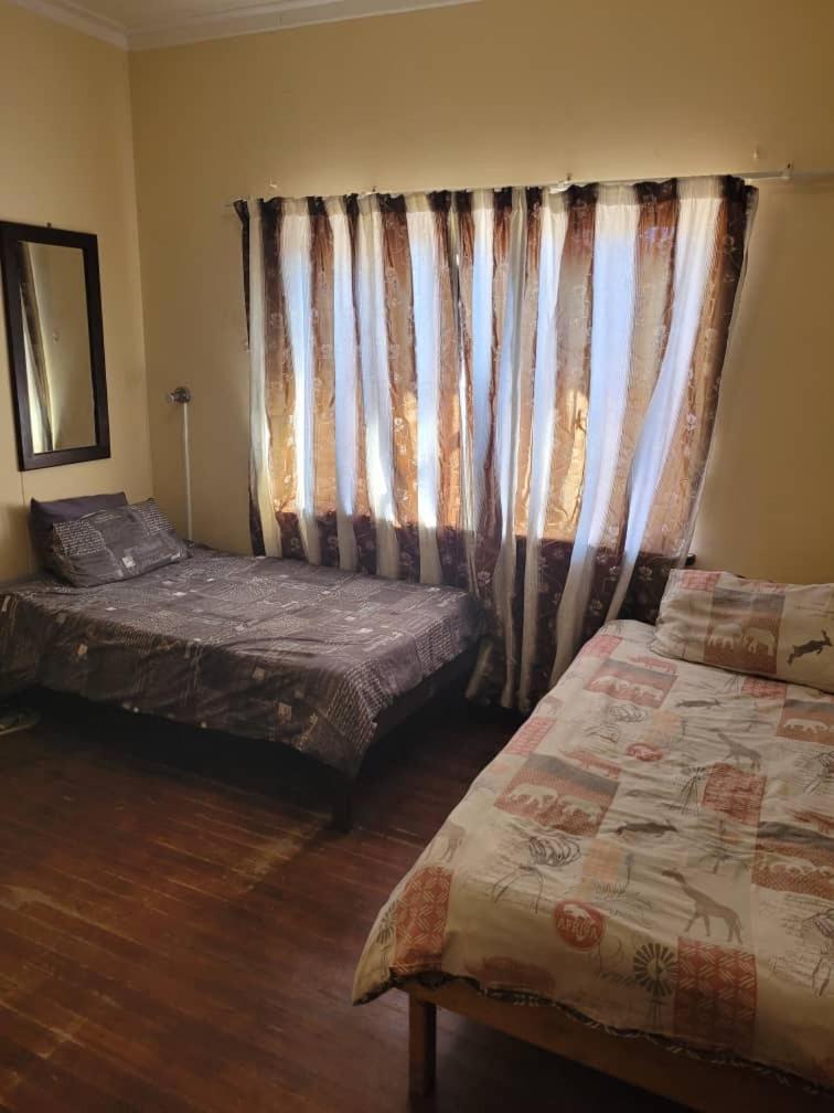 Mixed Dormitory Room photo 2