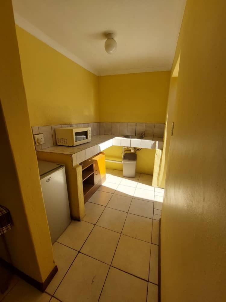 Triple Room with Private Bathroom photo 2