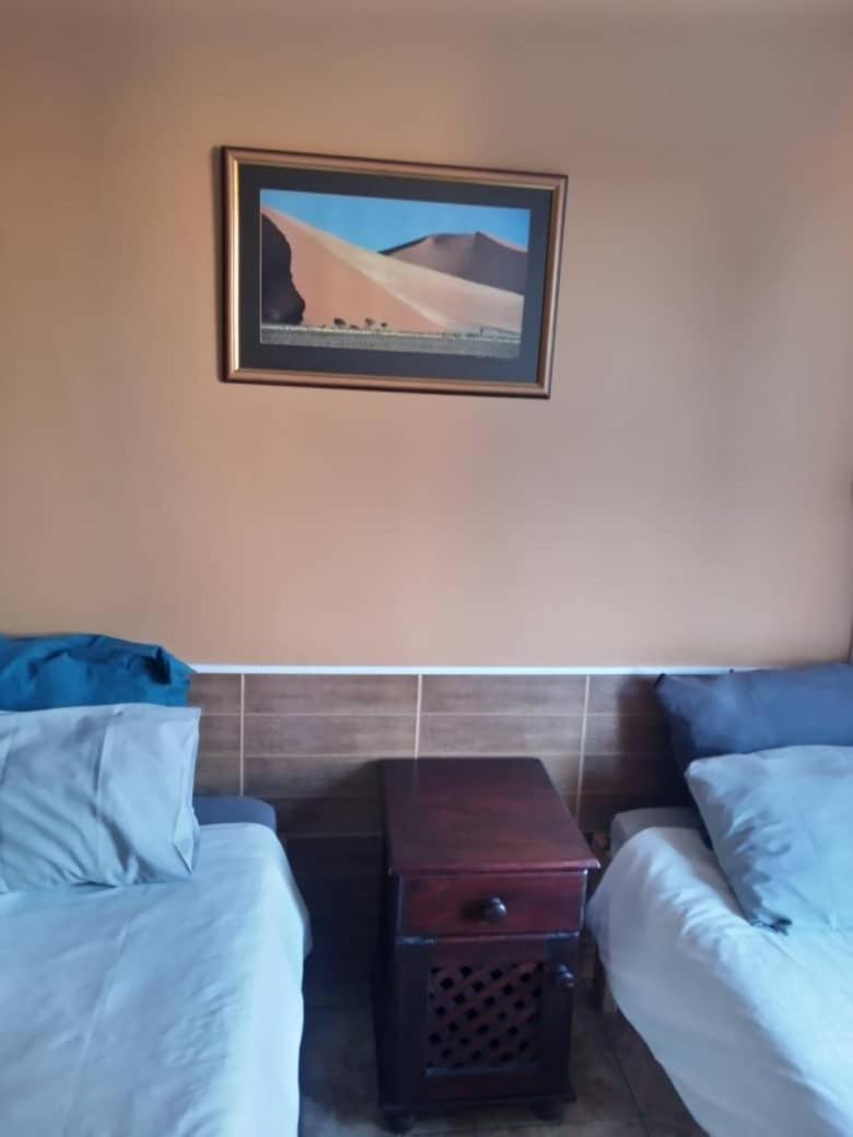 Single Bed in Mixed Dormitory Room photo 2
