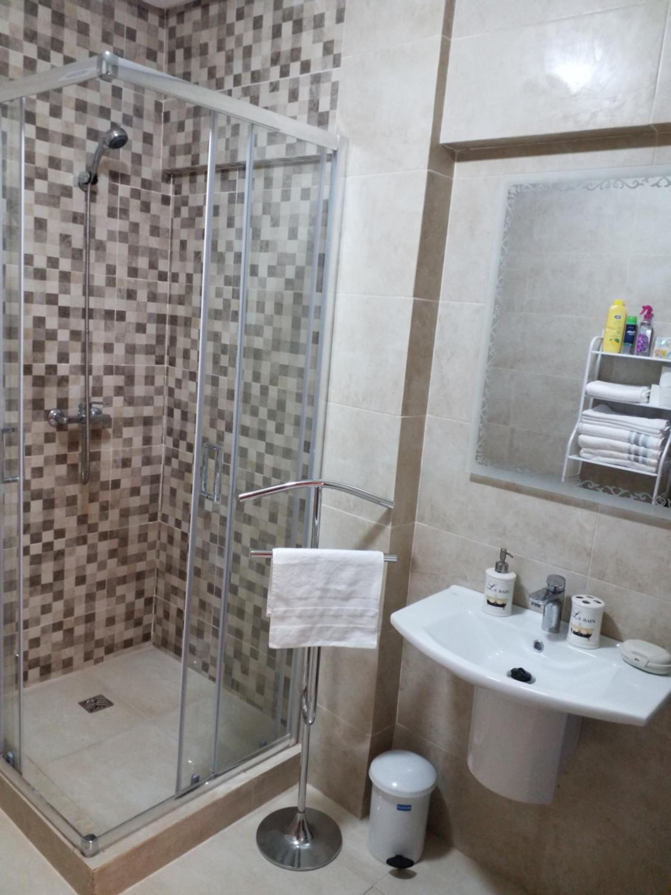 One-Bedroom Apartment - Photo 8