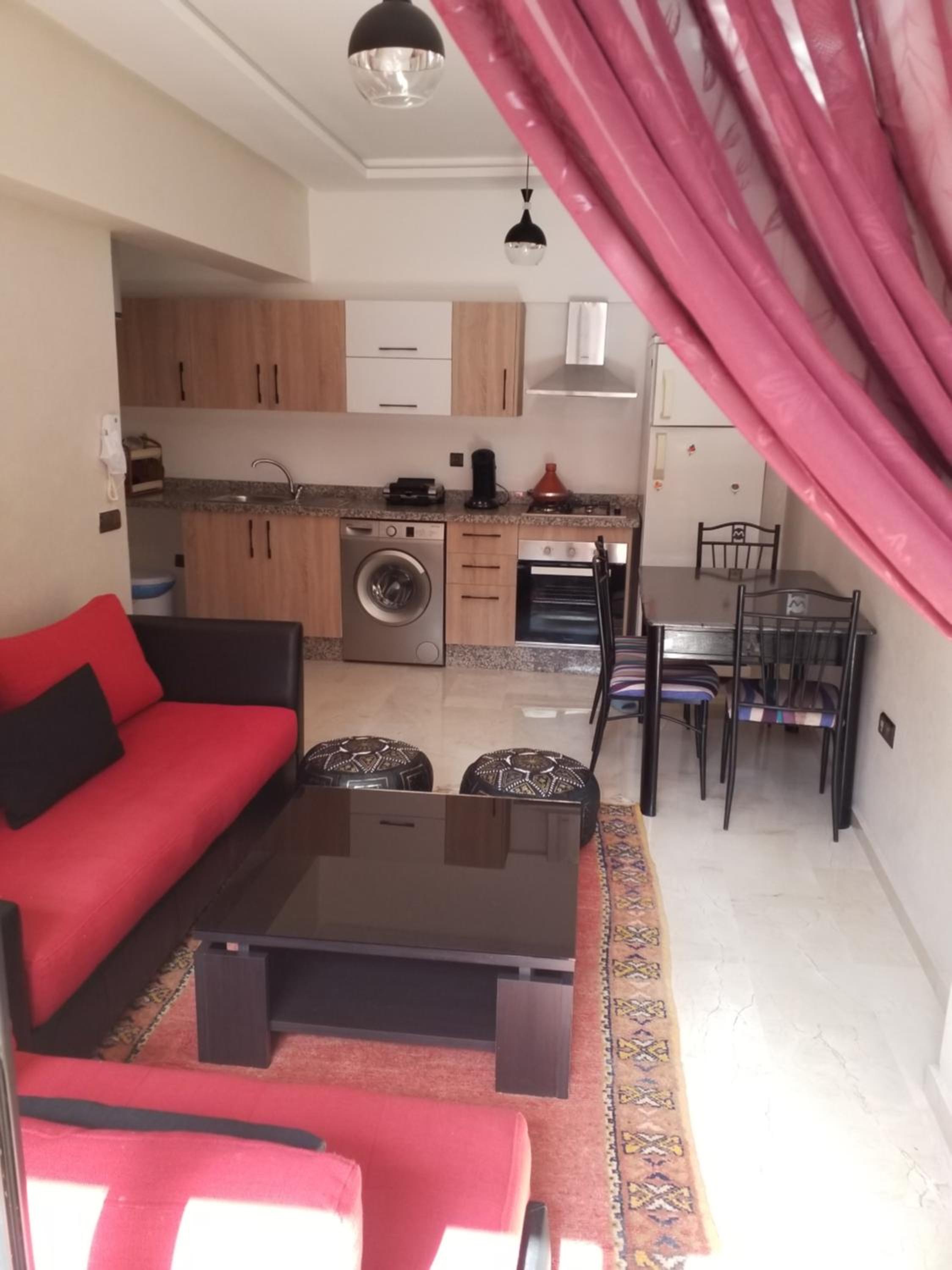 One-Bedroom Apartment - Photo 4