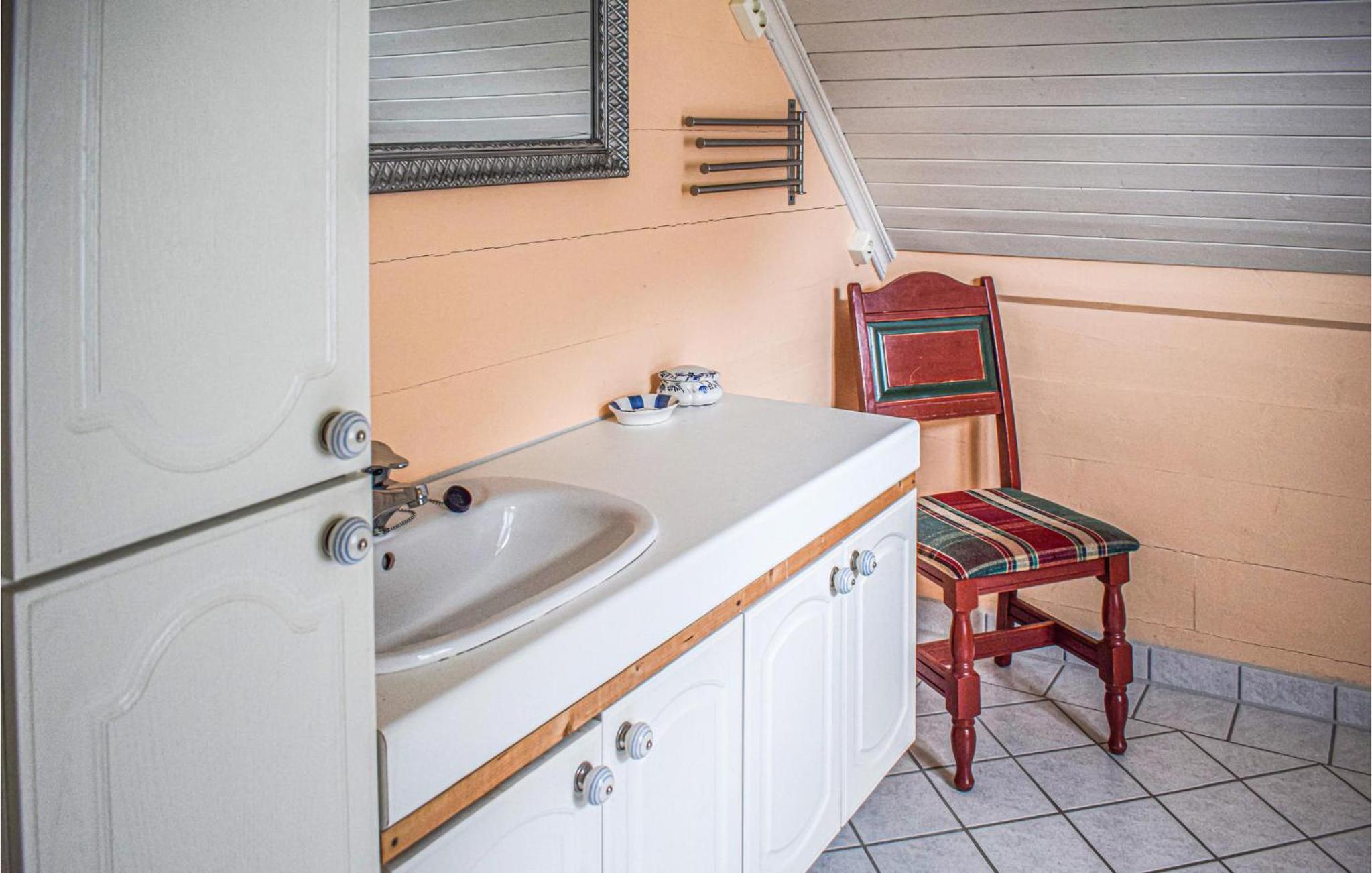 Five-Bedroom Holiday Home photo 2
