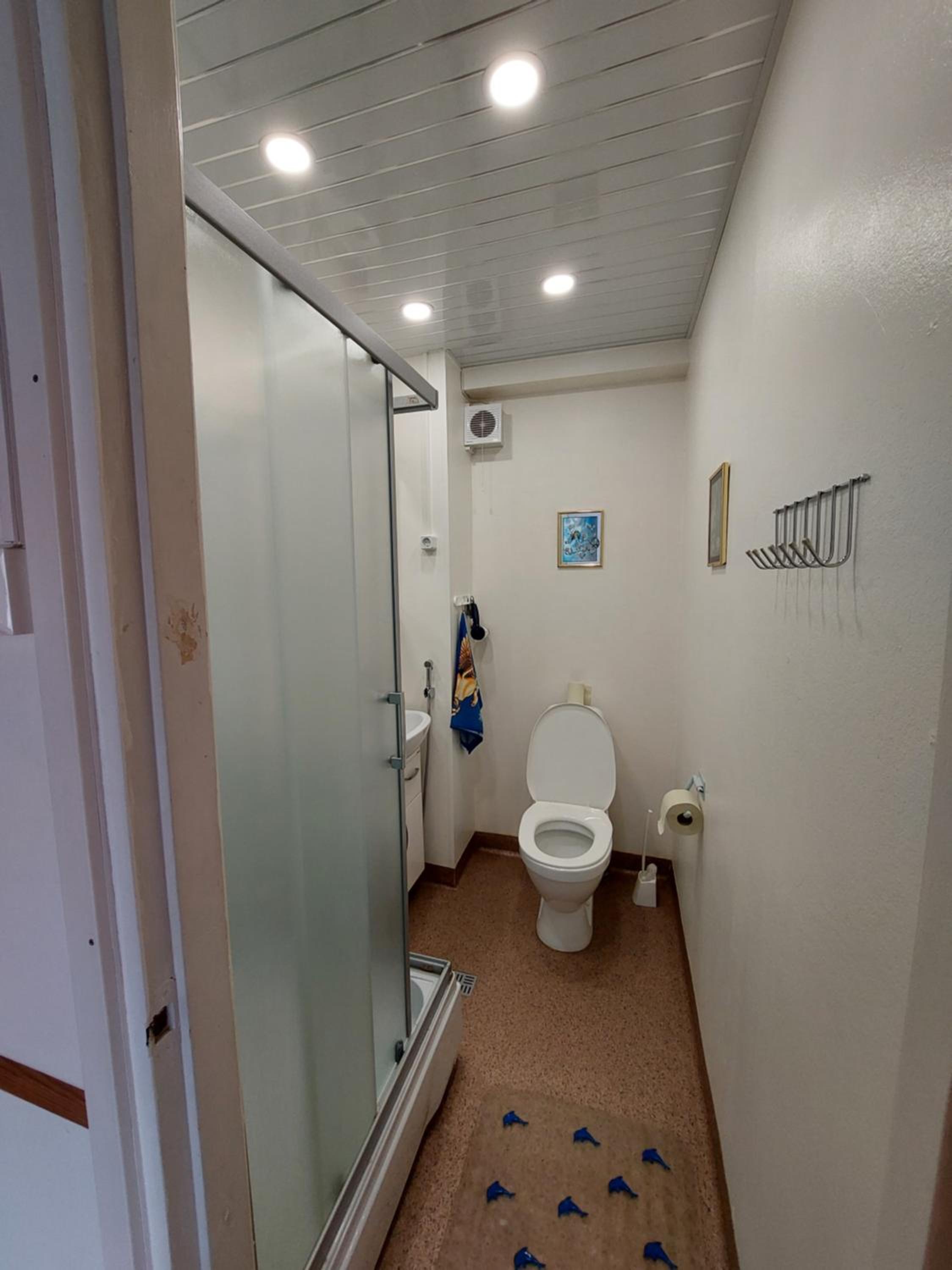 One-Bedroom Apartment - Photo 5