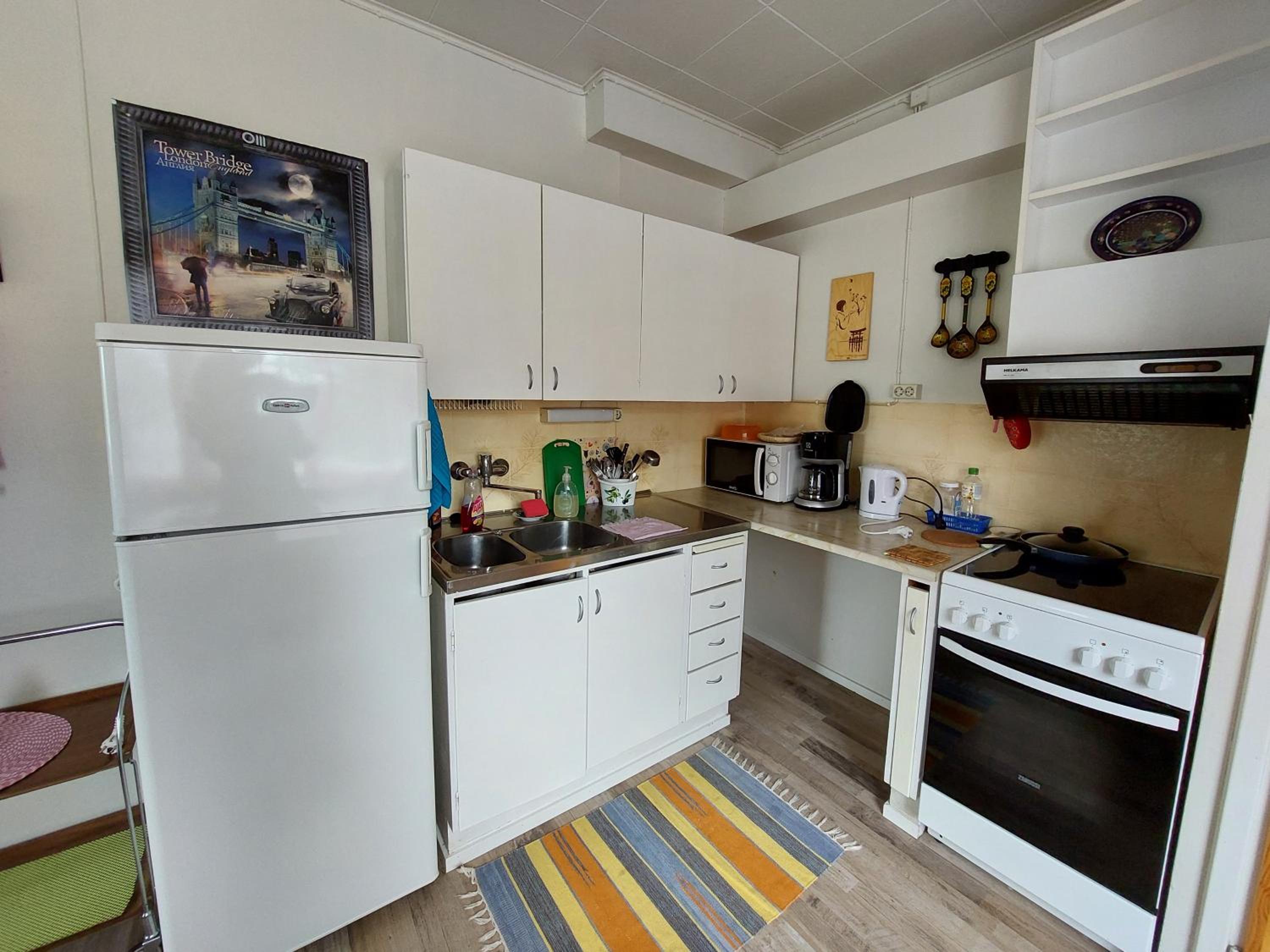 One-Bedroom Apartment - Photo 7