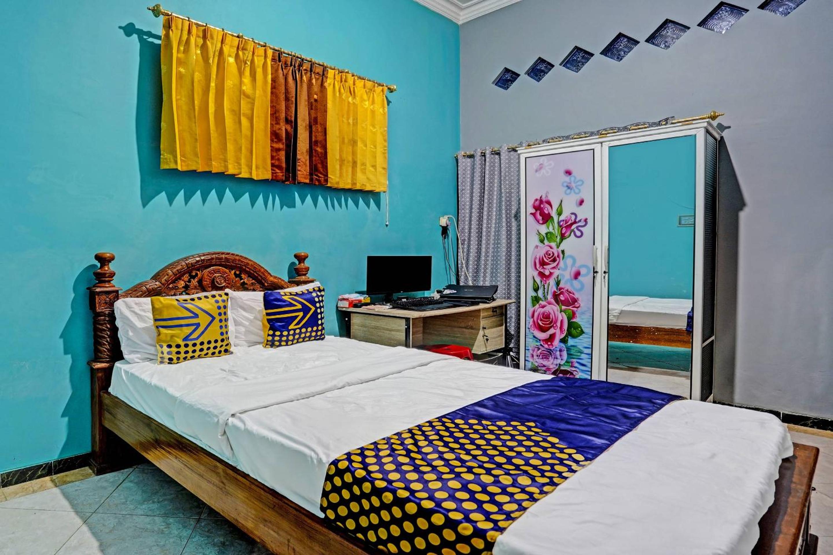Budget Double Room - Photo 1