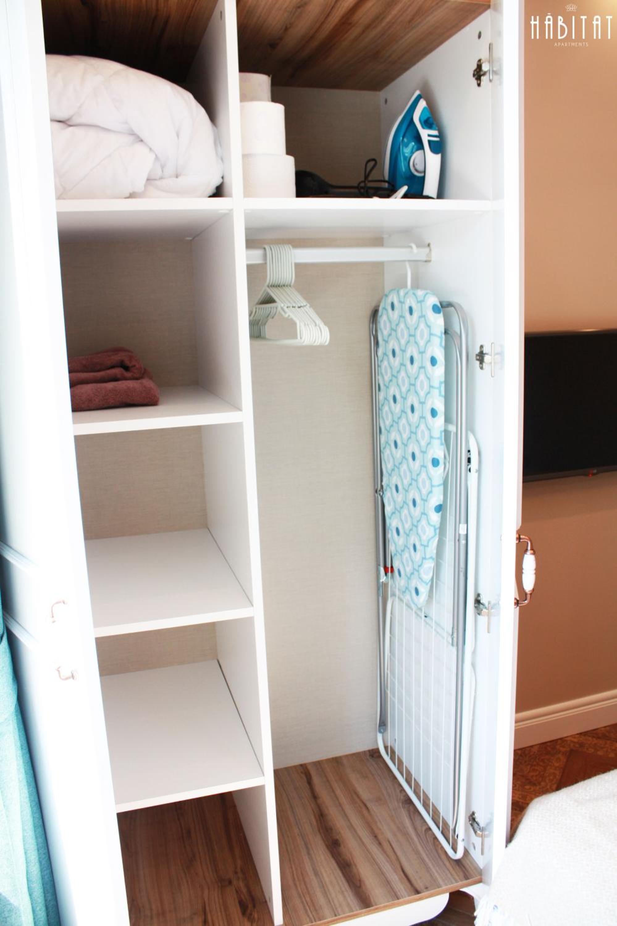 One-Bedroom Apartment - Photo 29