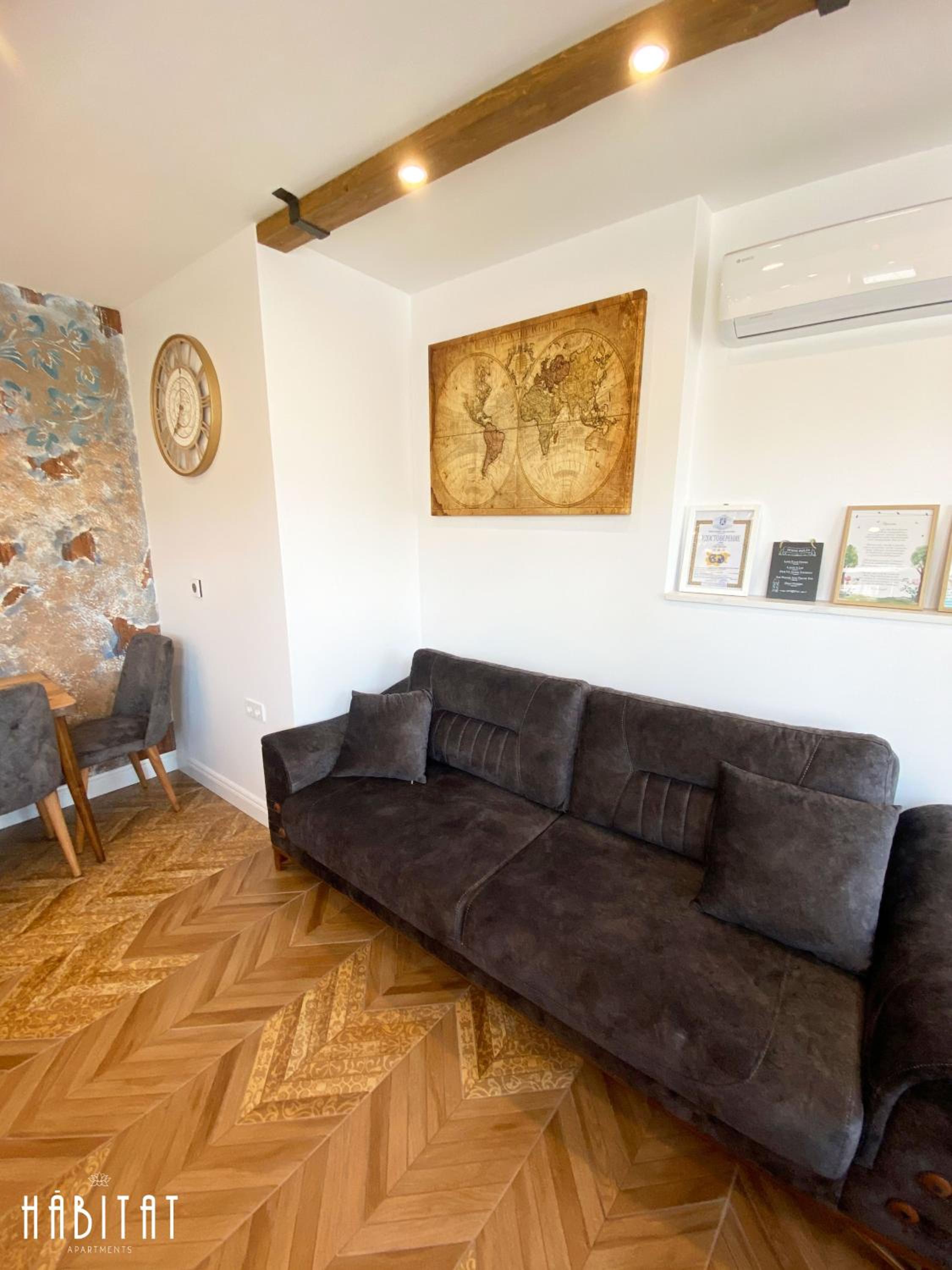 One-Bedroom Apartment - Photo 15