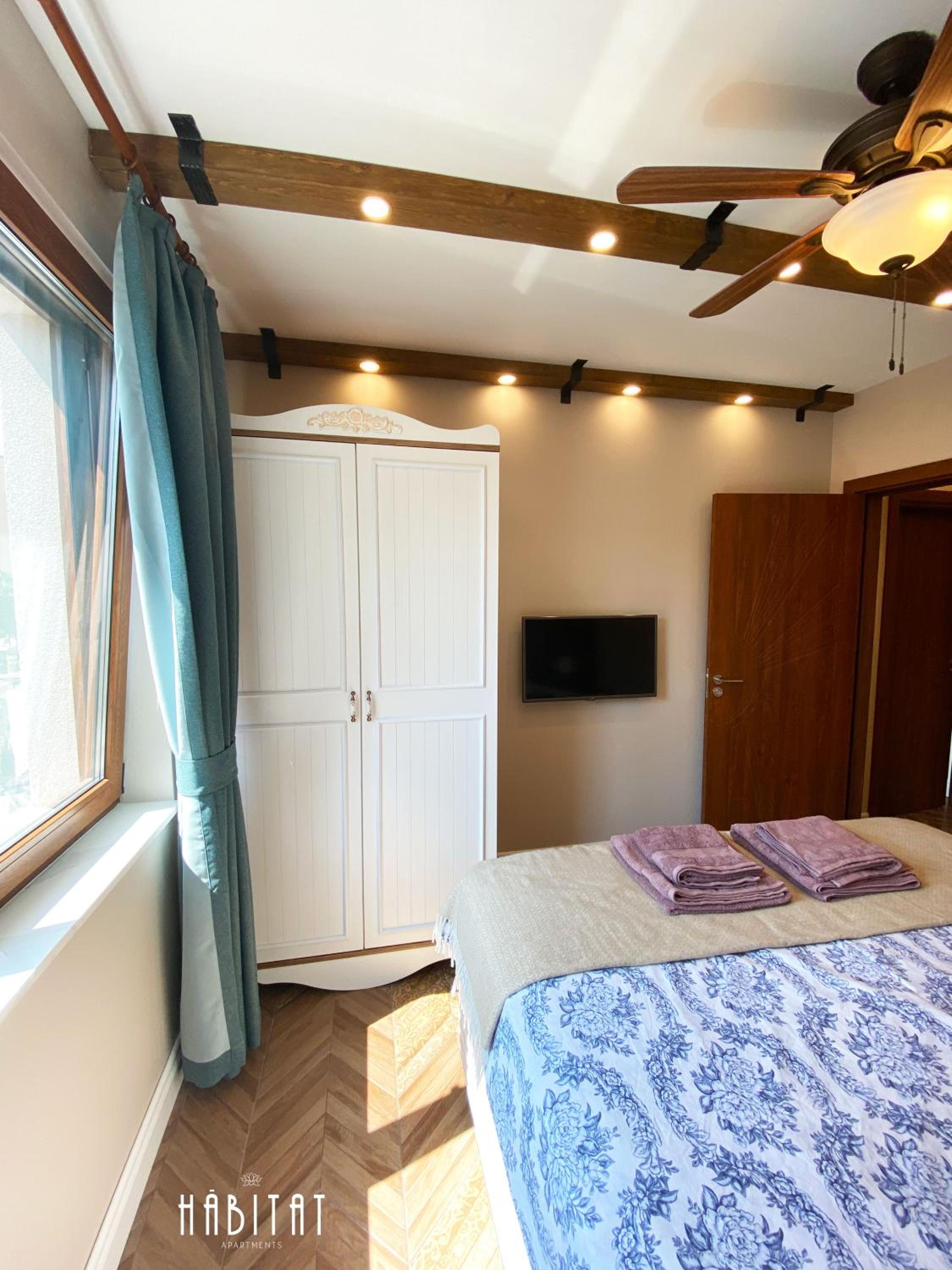 One-Bedroom Apartment - Photo 8