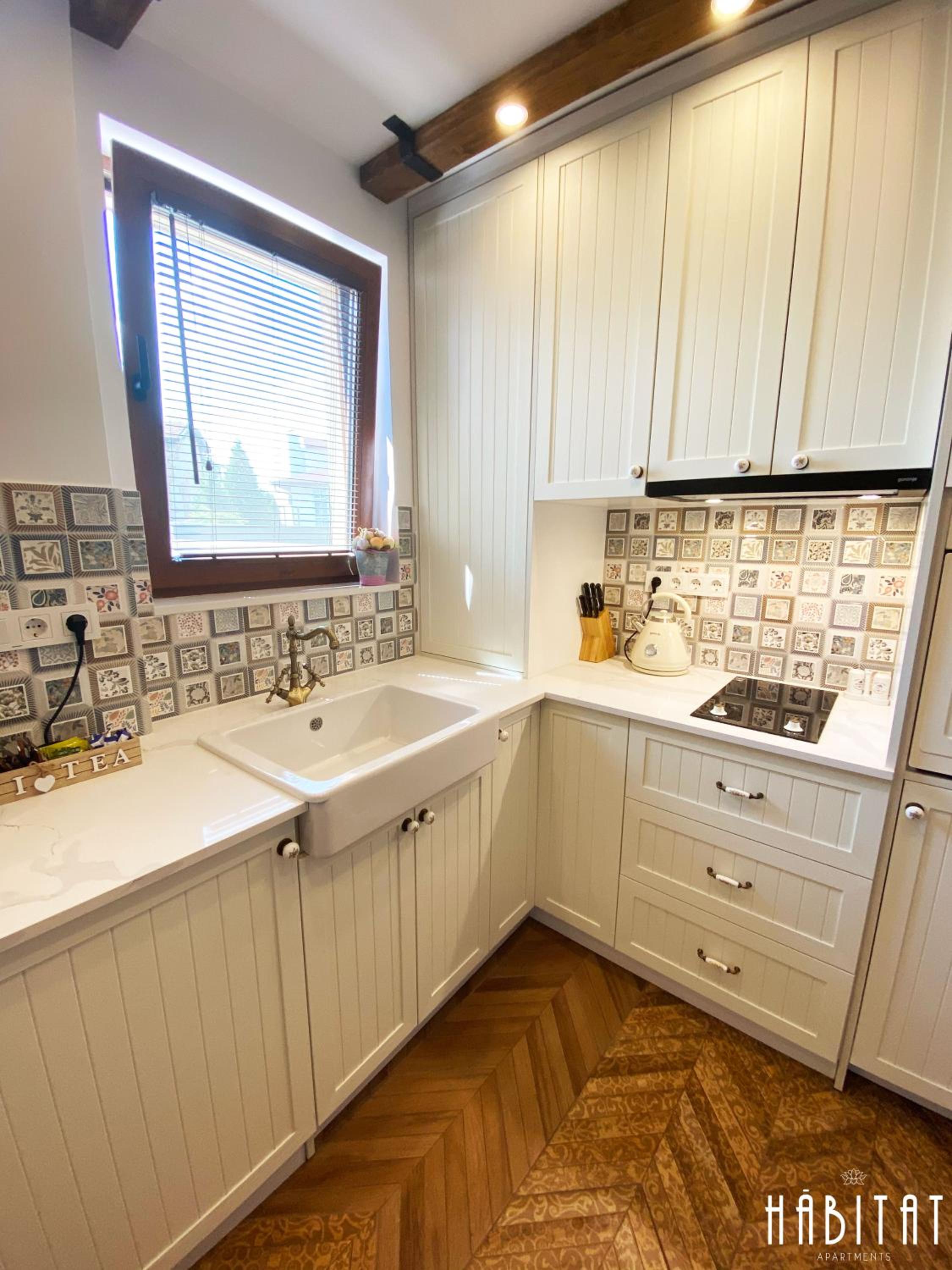 One-Bedroom Apartment - Photo 6