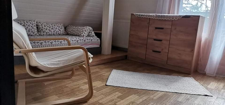 Four-Bedroom House photo 2