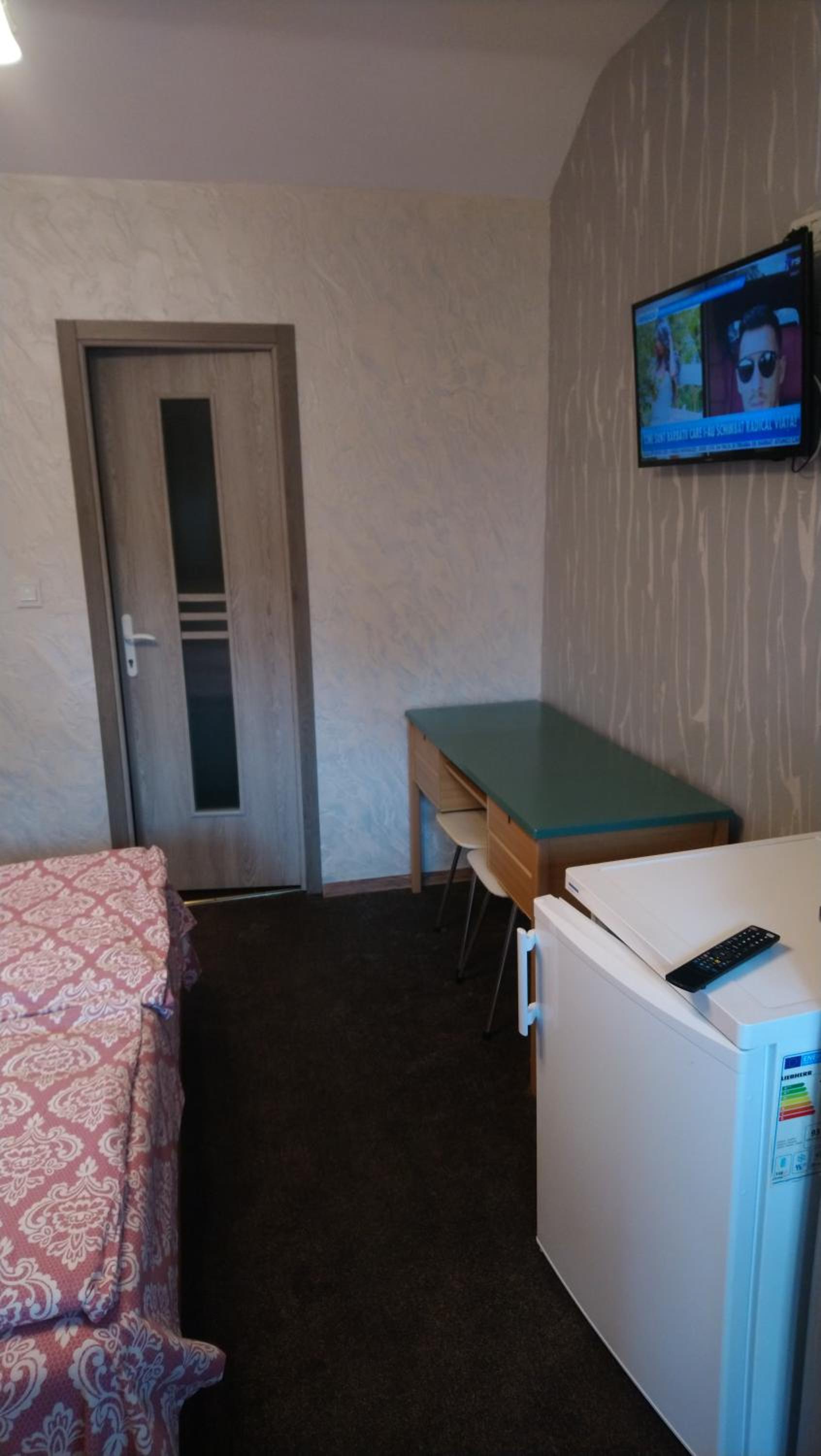 Double Room With Private Bathroom photo 1