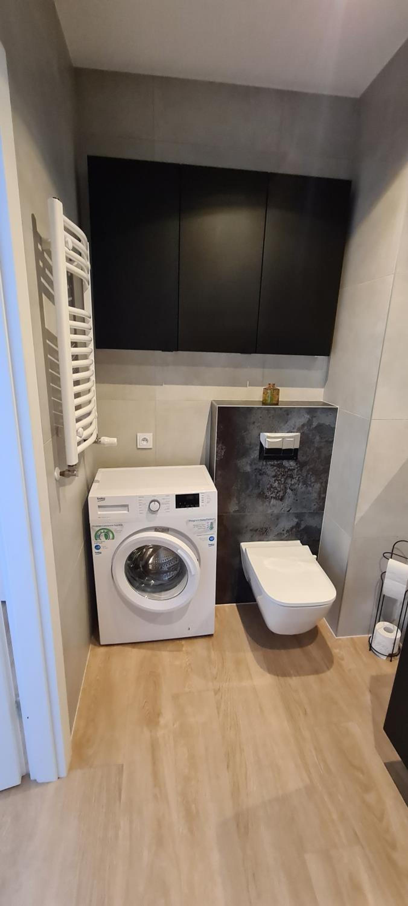 One-Bedroom Apartment - Photo 4