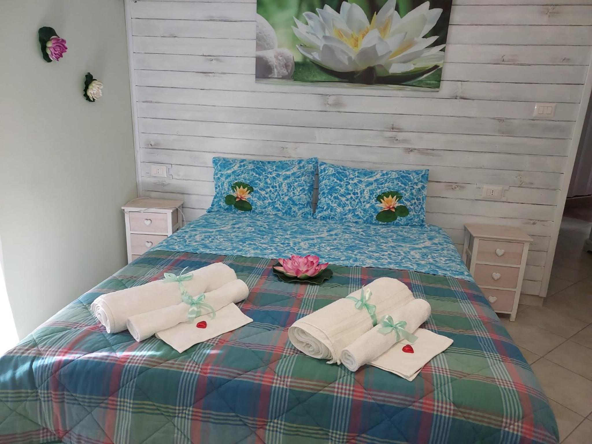Double or Twin Room with Private Bathroom - Photo 5