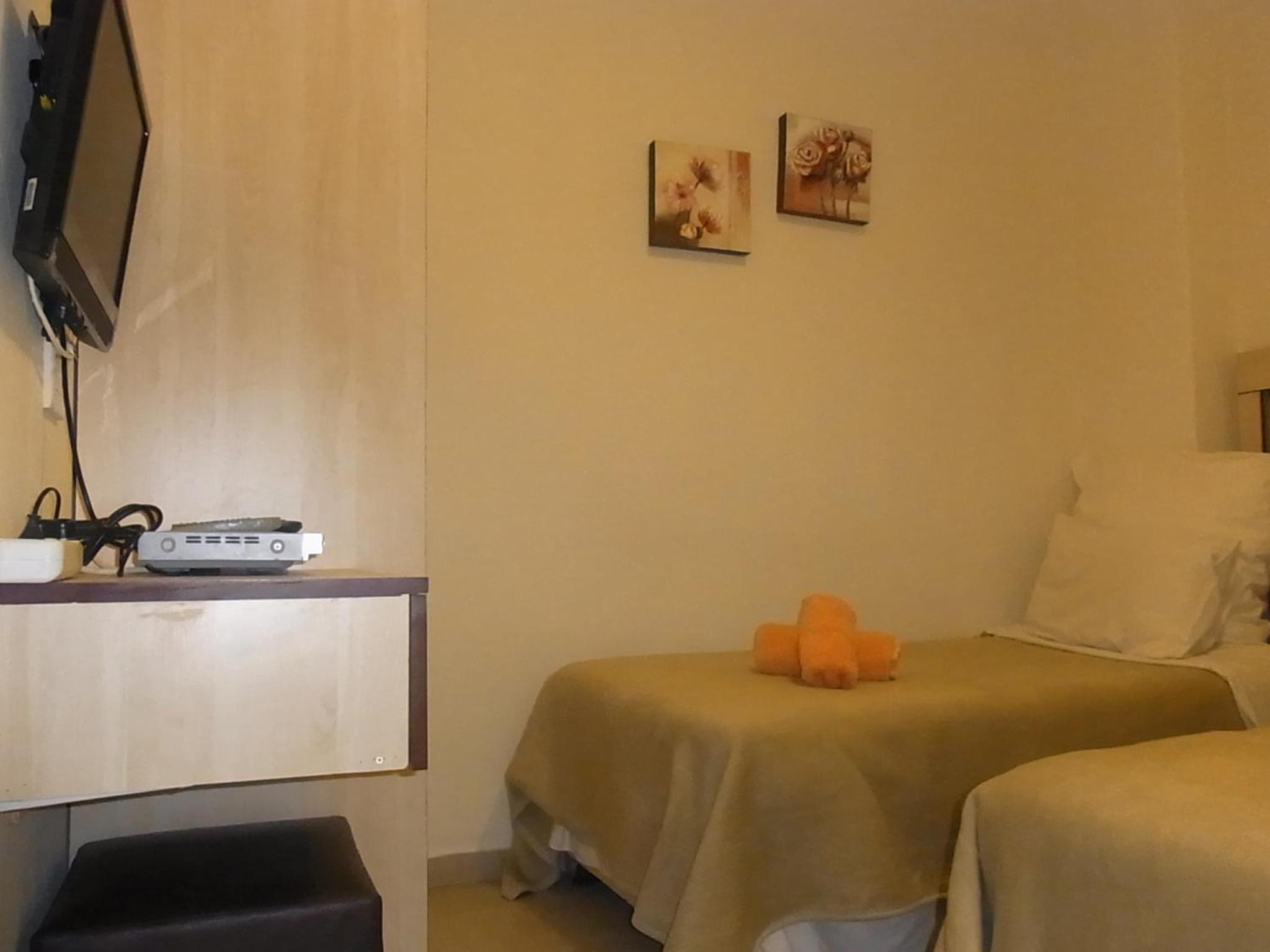 Twin Room with Shower photo 1