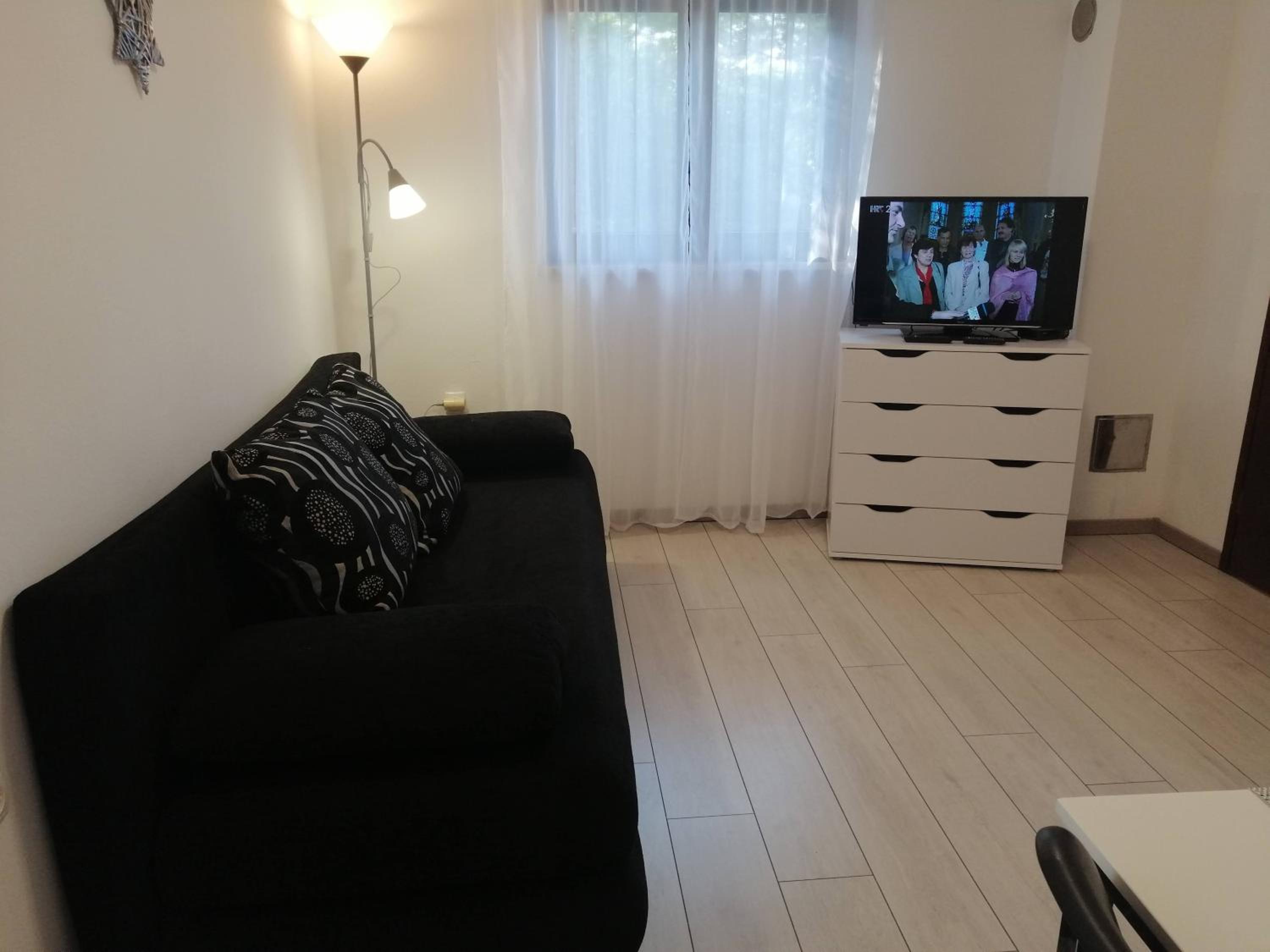 Apartment photo 1