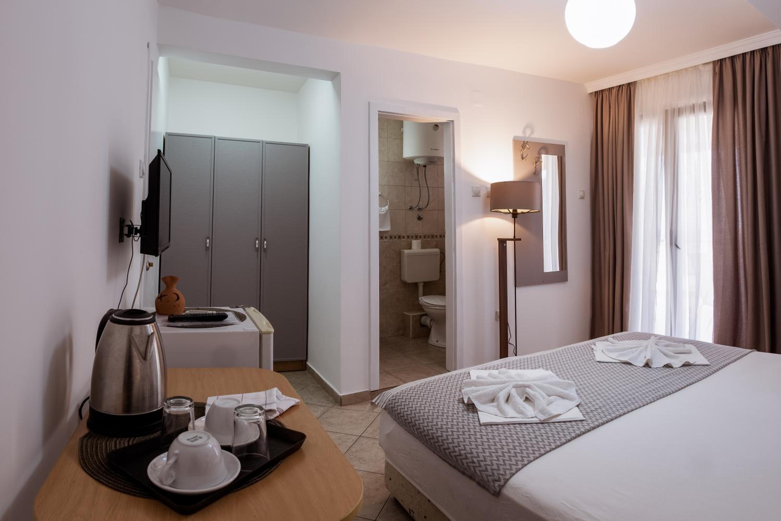 Double Room with Sea View photo 2