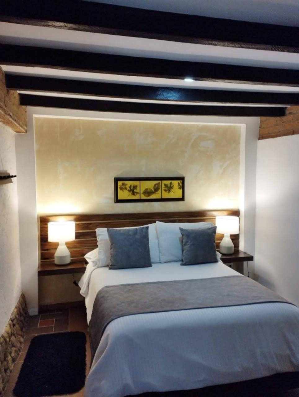 Budget Double Room photo 2