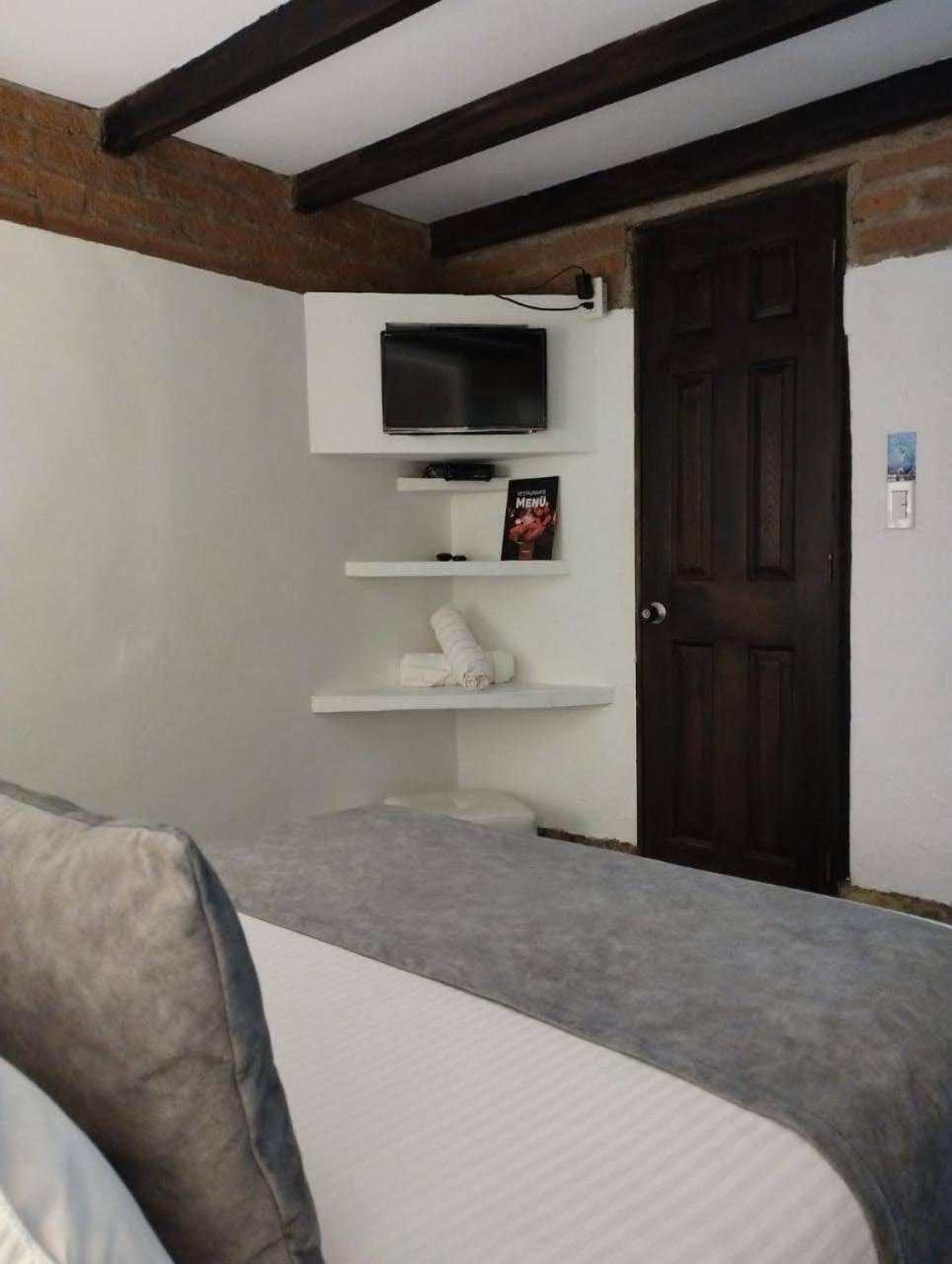Budget Double Room photo 3