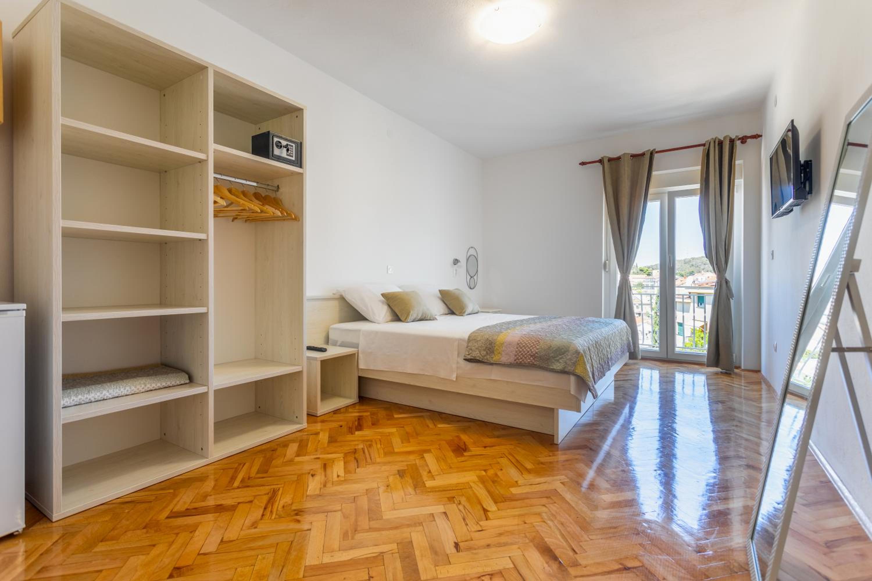 Double Room with Balcony and Sea View photo 1