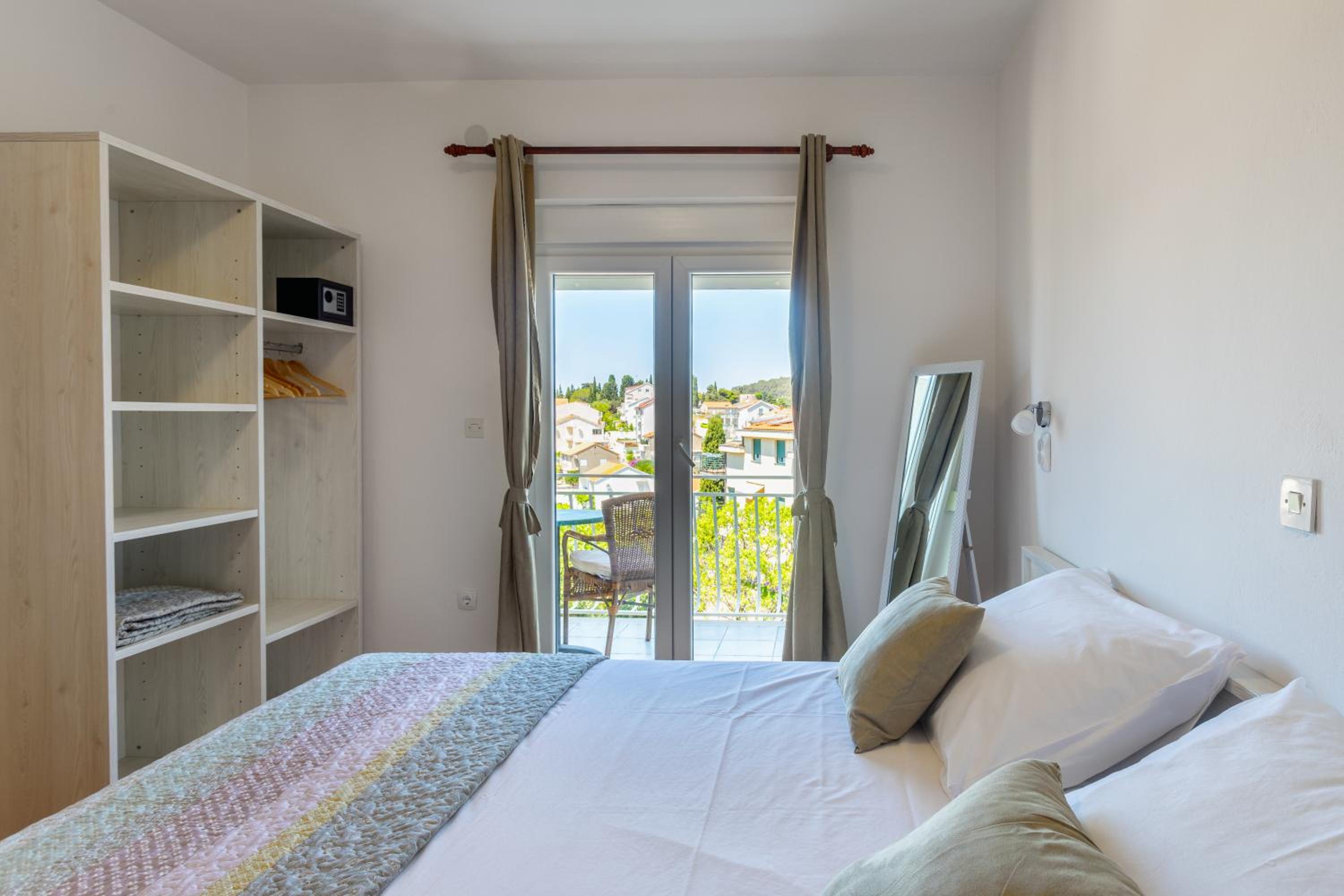 Double Room with Balcony and Sea View photo 1