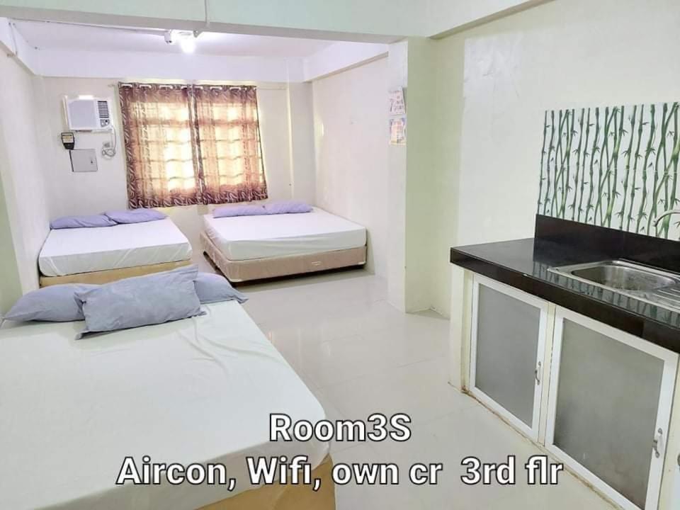 One-Bedroom Apartment - Photo 1
