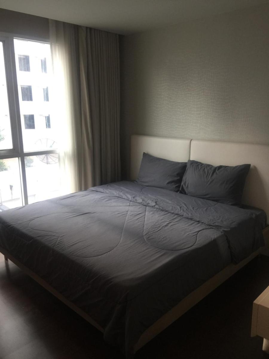 One-Bedroom Apartment - Photo 1